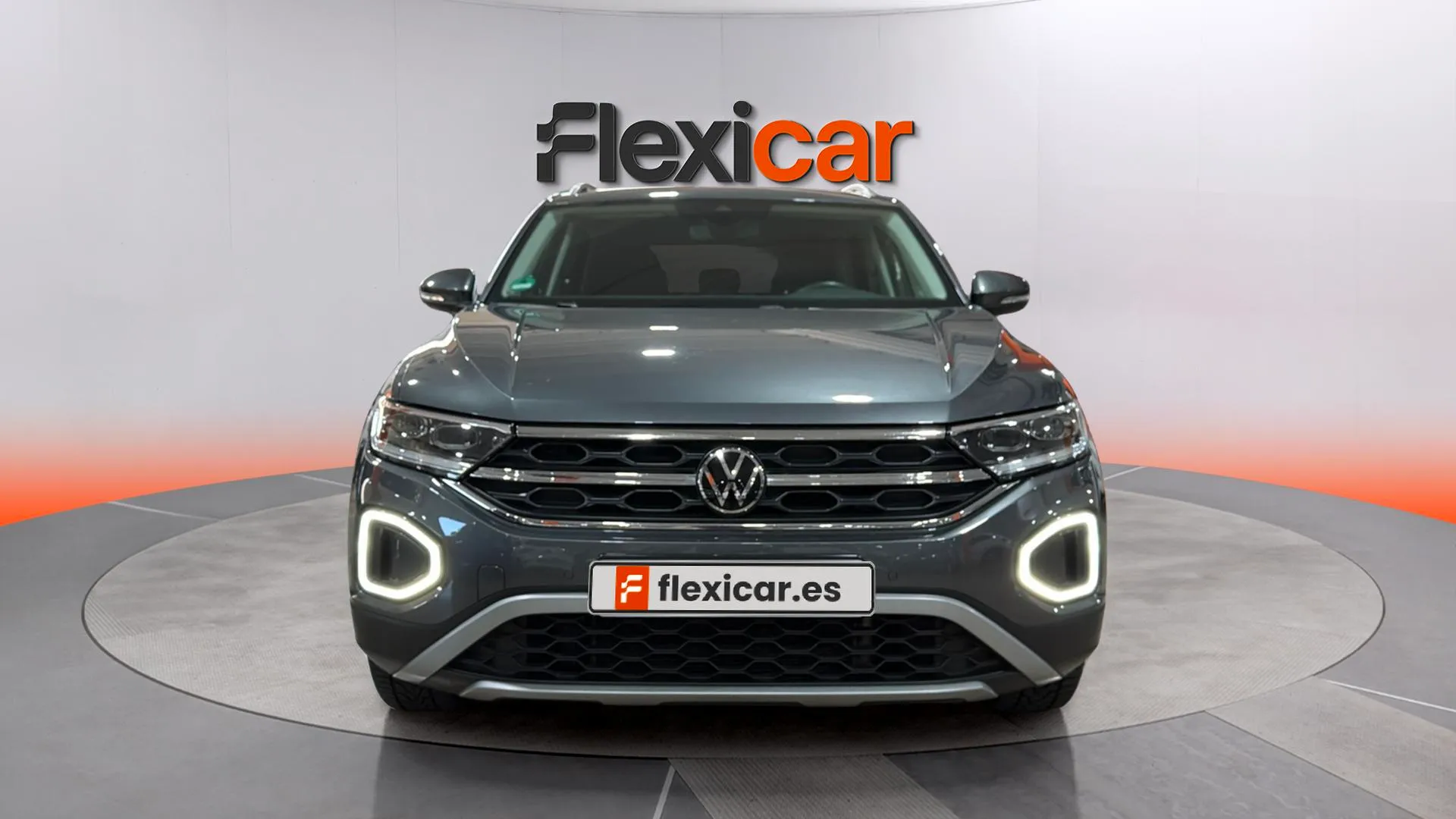 Volkswagen T-Roc 1.0 TSI - foto 8