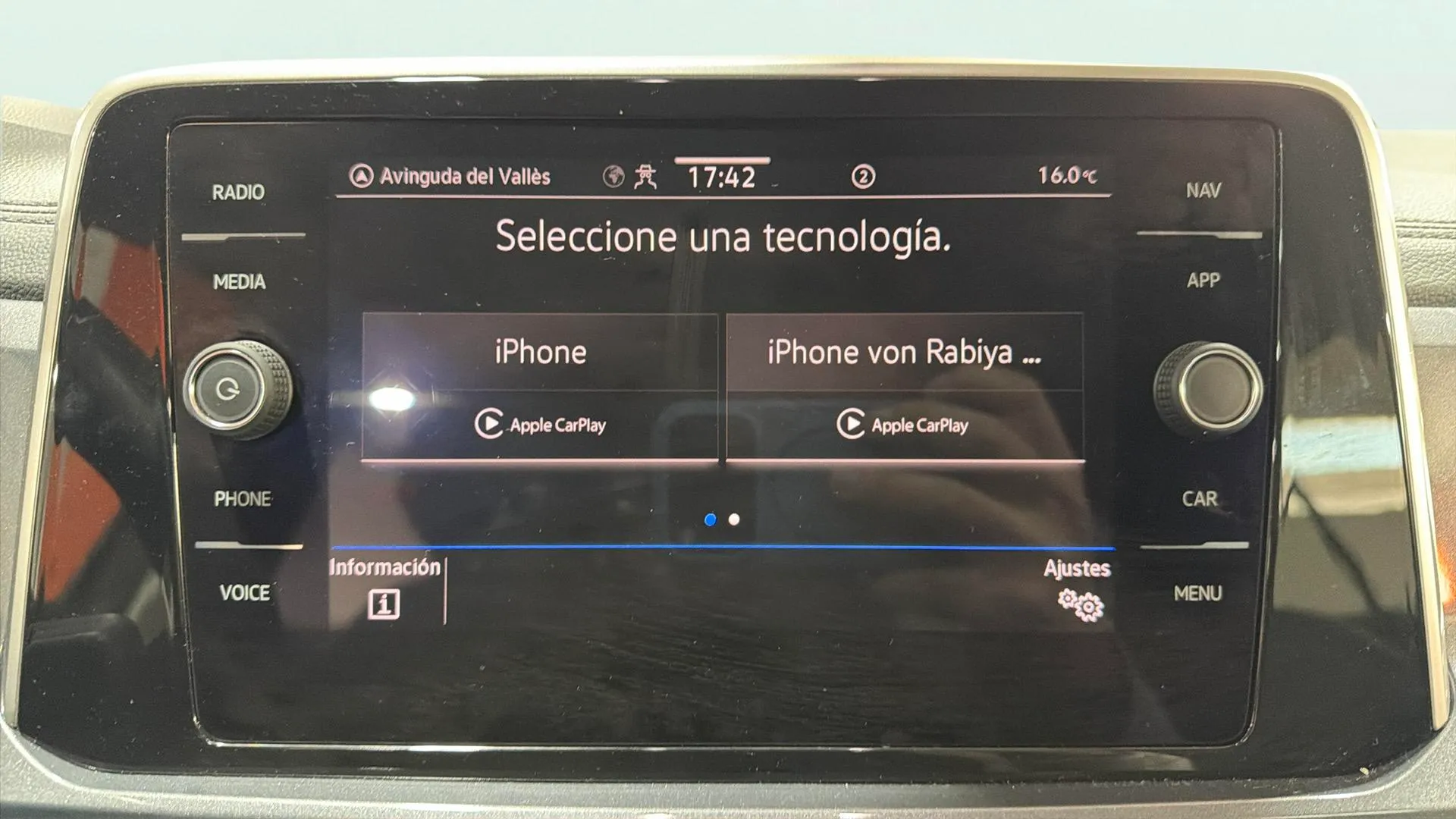Volkswagen T-Roc 1.0 TSI - foto 21