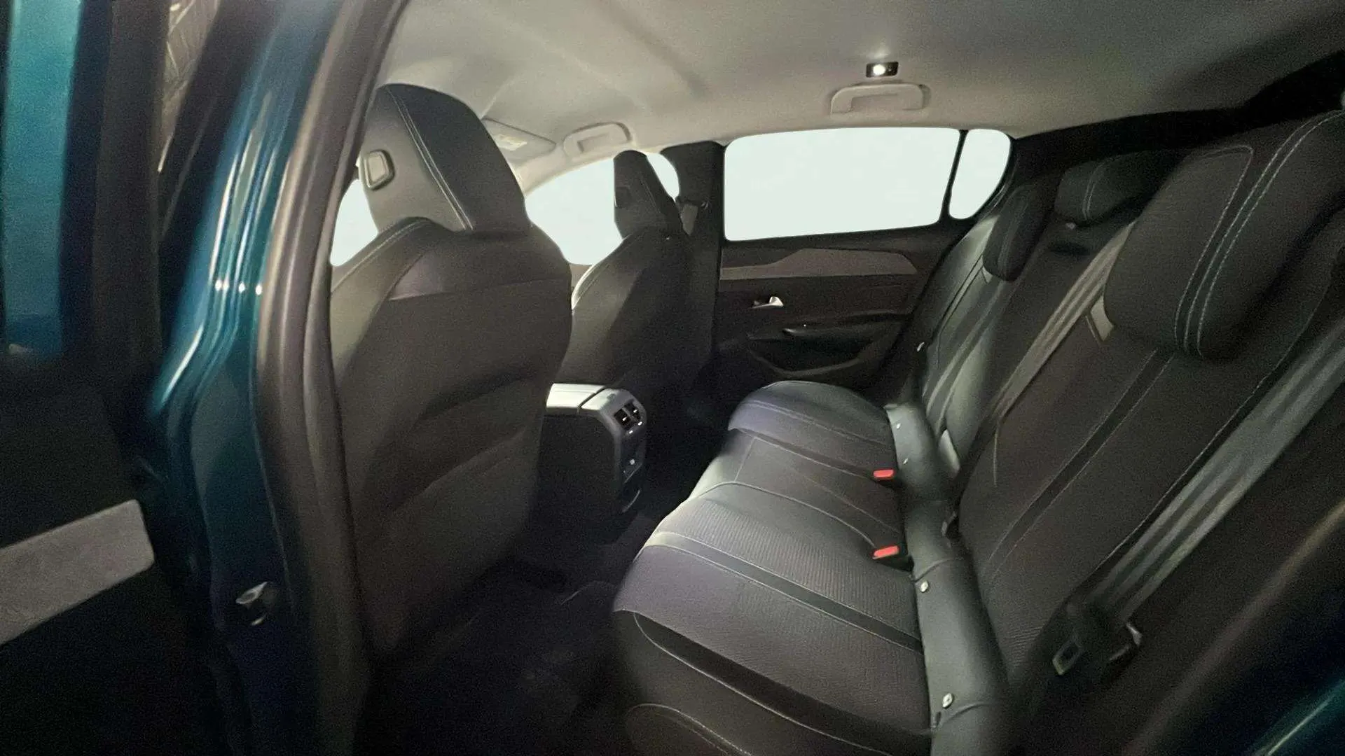 Peugeot 308 Allure PureTech 130 - foto 14