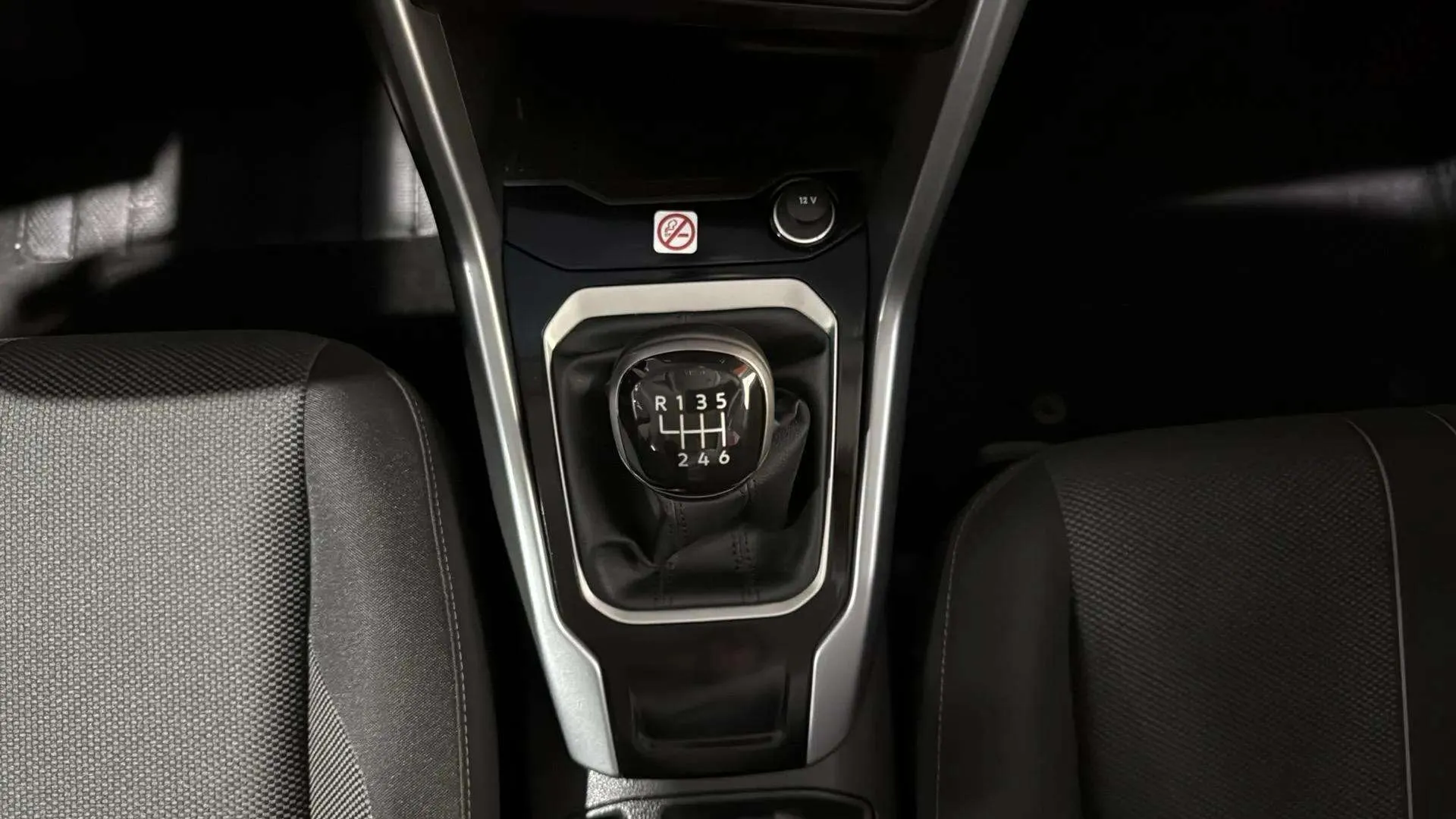 Volkswagen T-Roc 1.0 TSI - foto 15