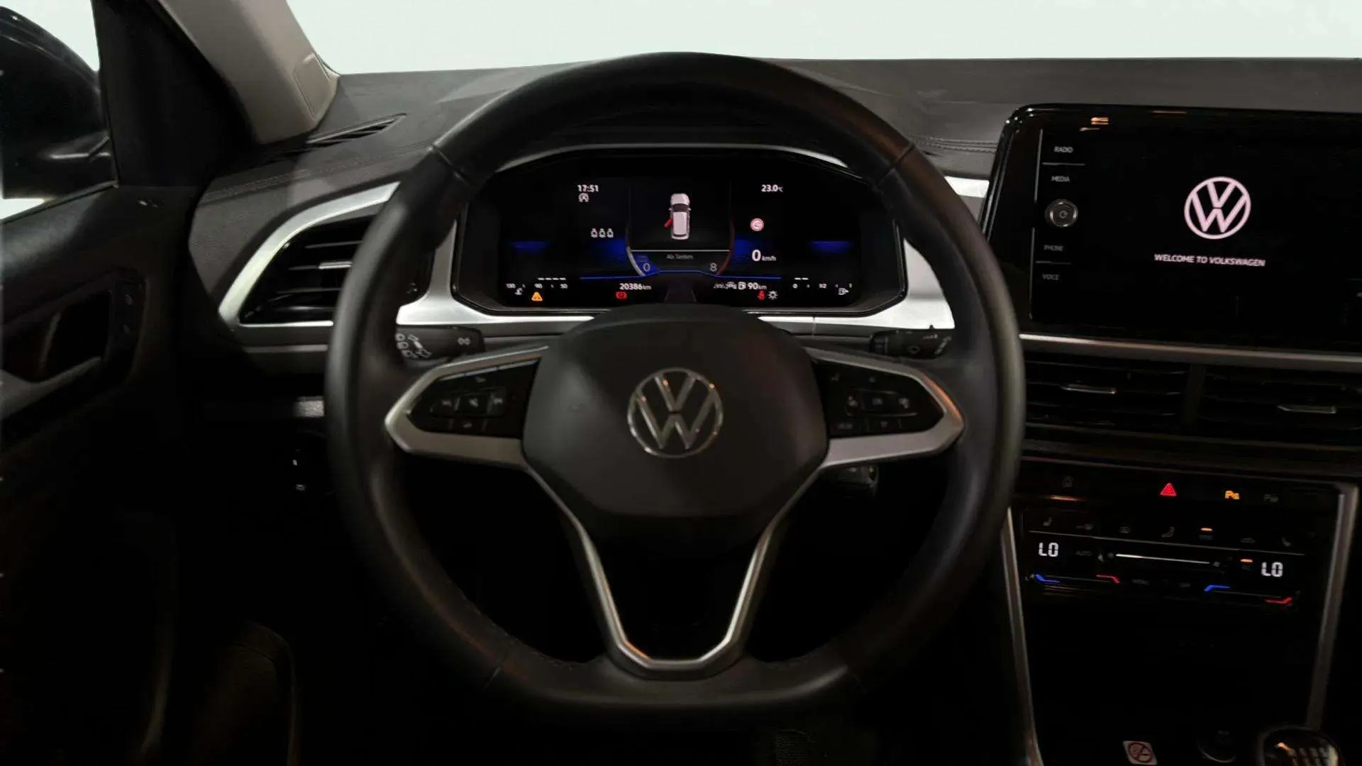 Volkswagen T-Roc 1.0 TSI - foto 12