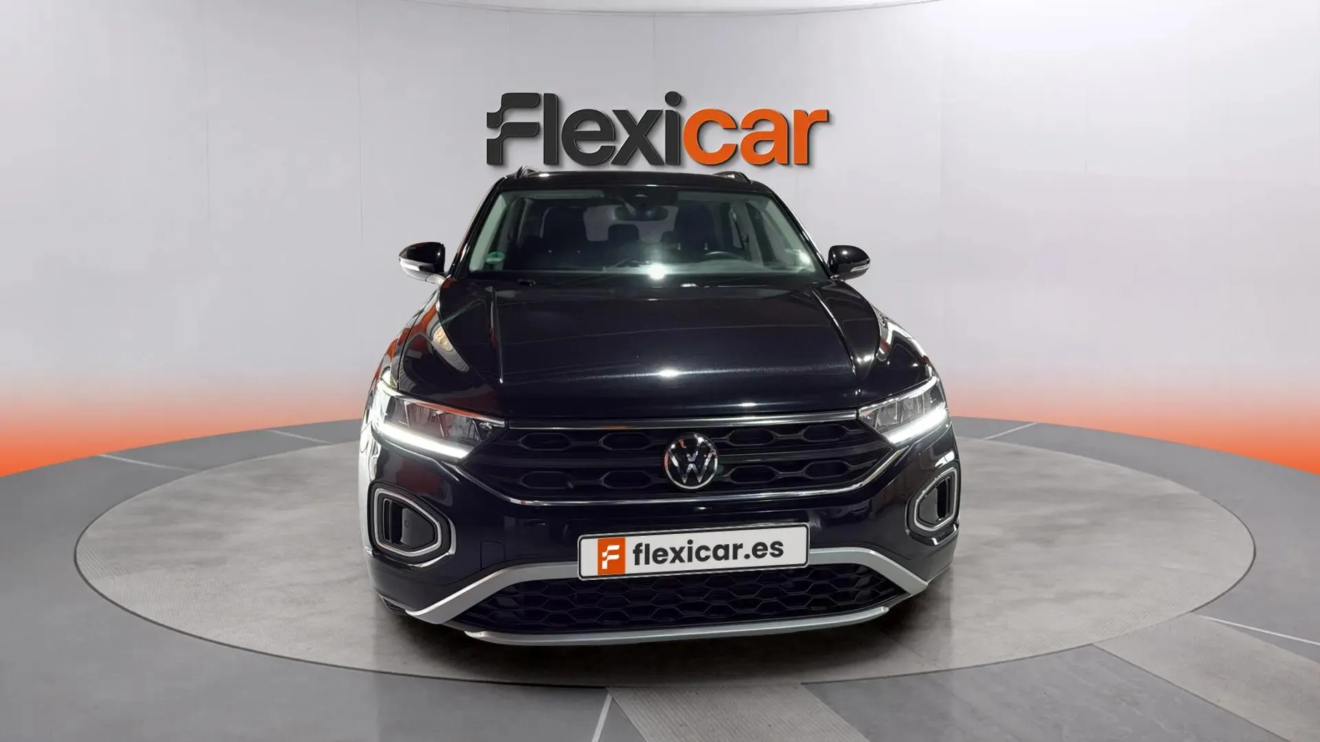 Volkswagen T-Roc 1.0 TSI - foto 8