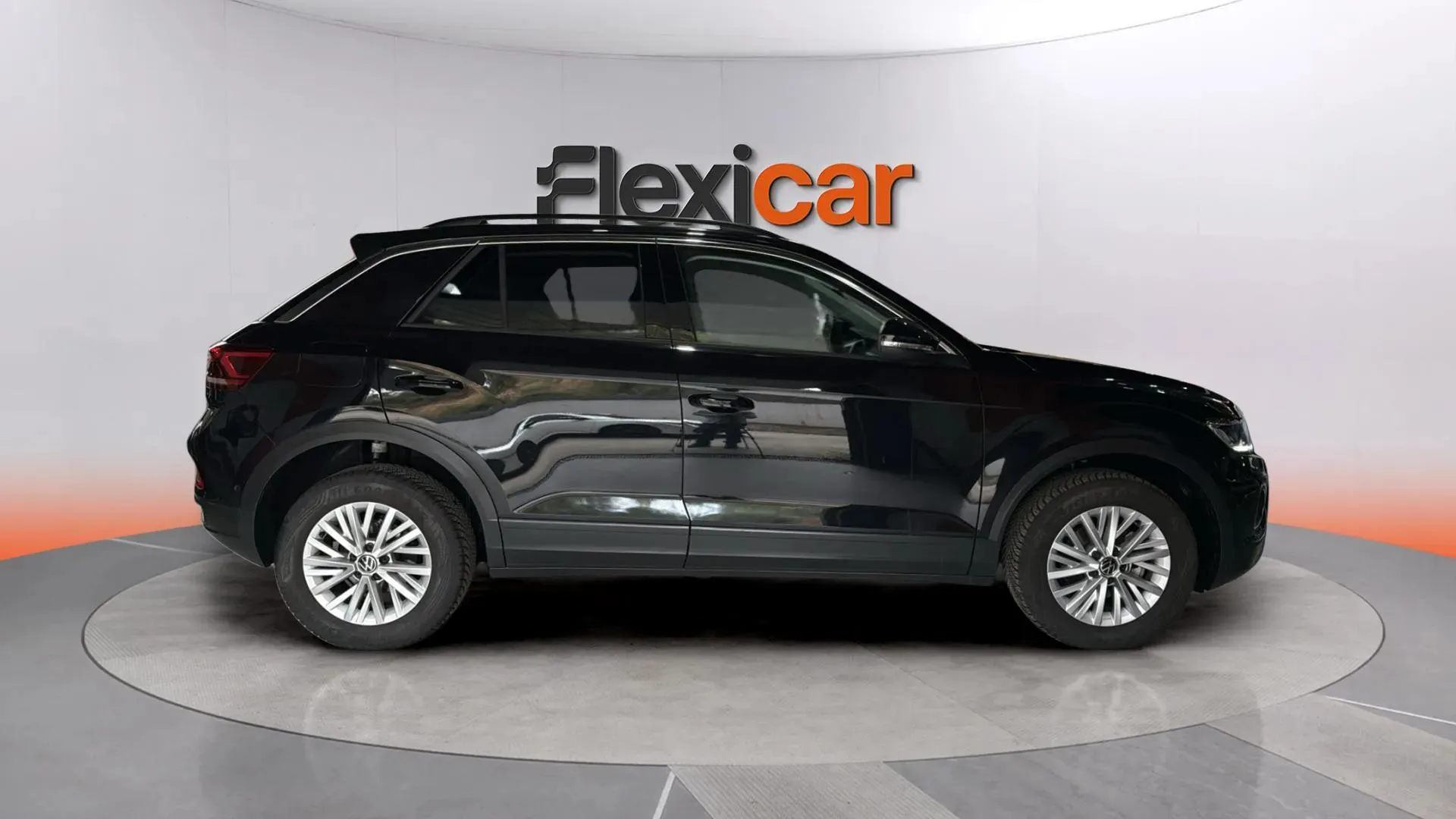 Volkswagen T-Roc 1.0 TSI - foto 2