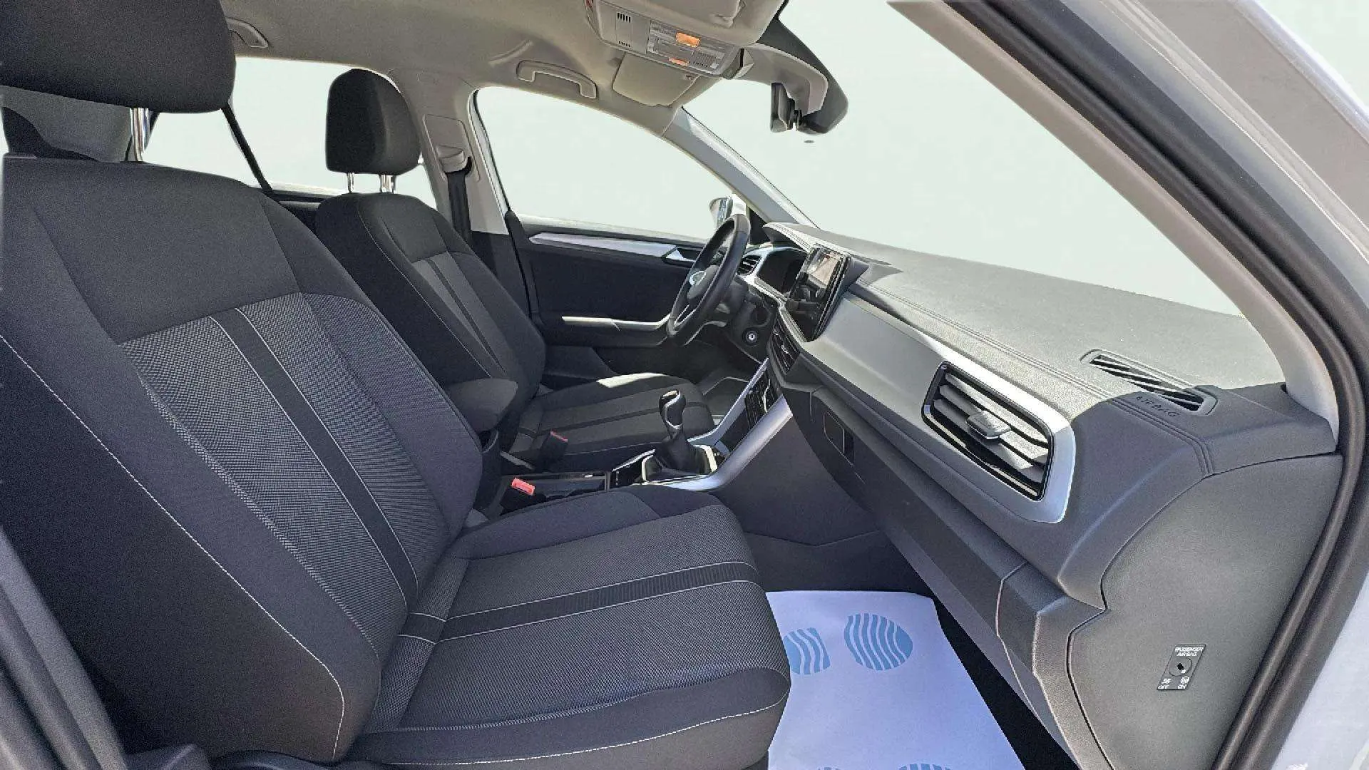 Volkswagen T-Roc 1.0 TSI - foto 18