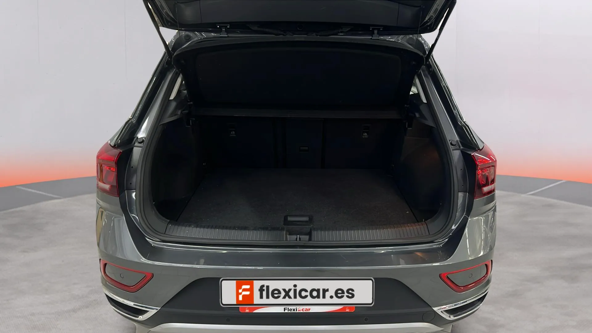 Volkswagen T-Roc 1.0 TSI - foto 20