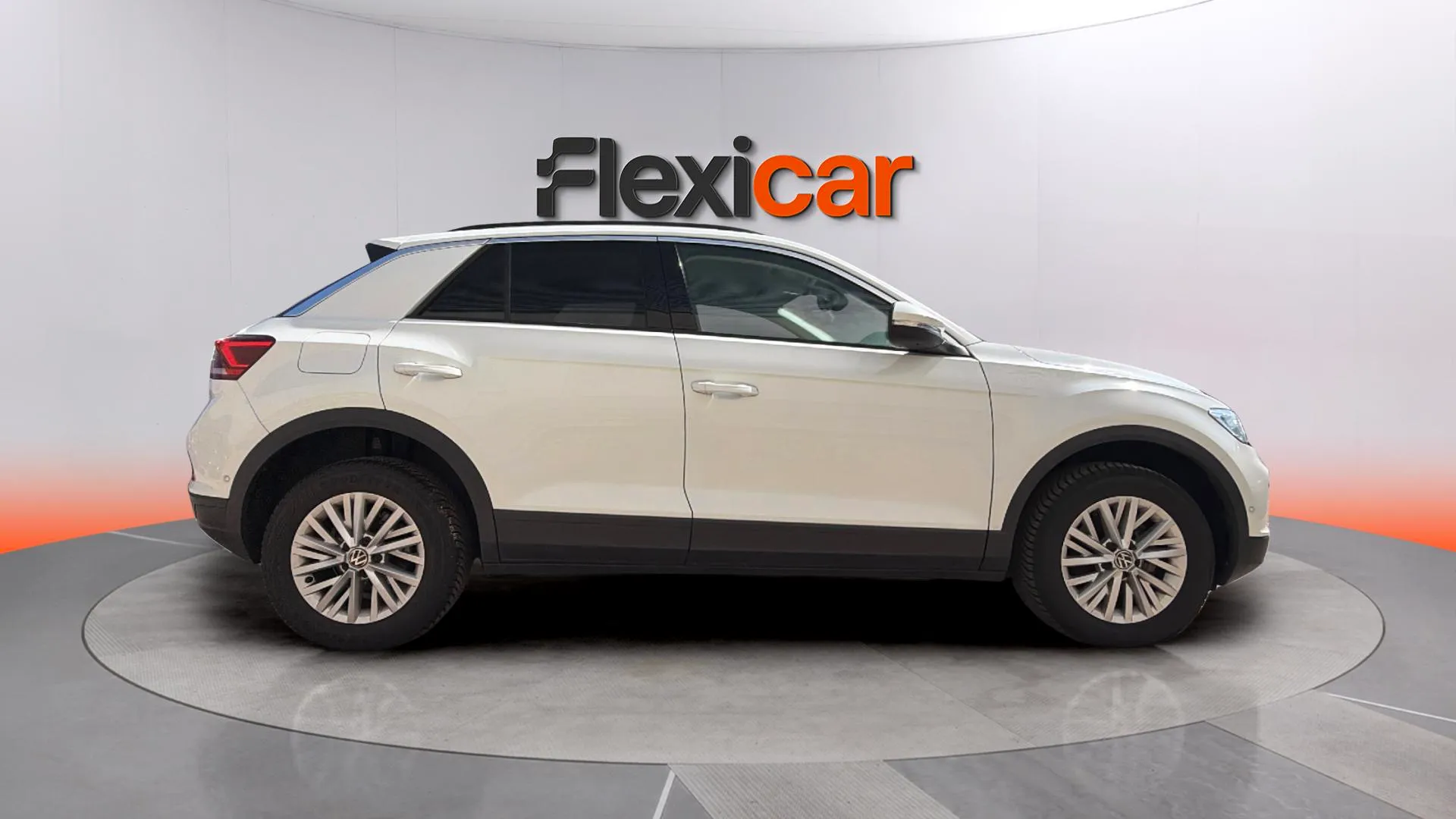 Volkswagen T-Roc Life 1.0 TSI - foto 2