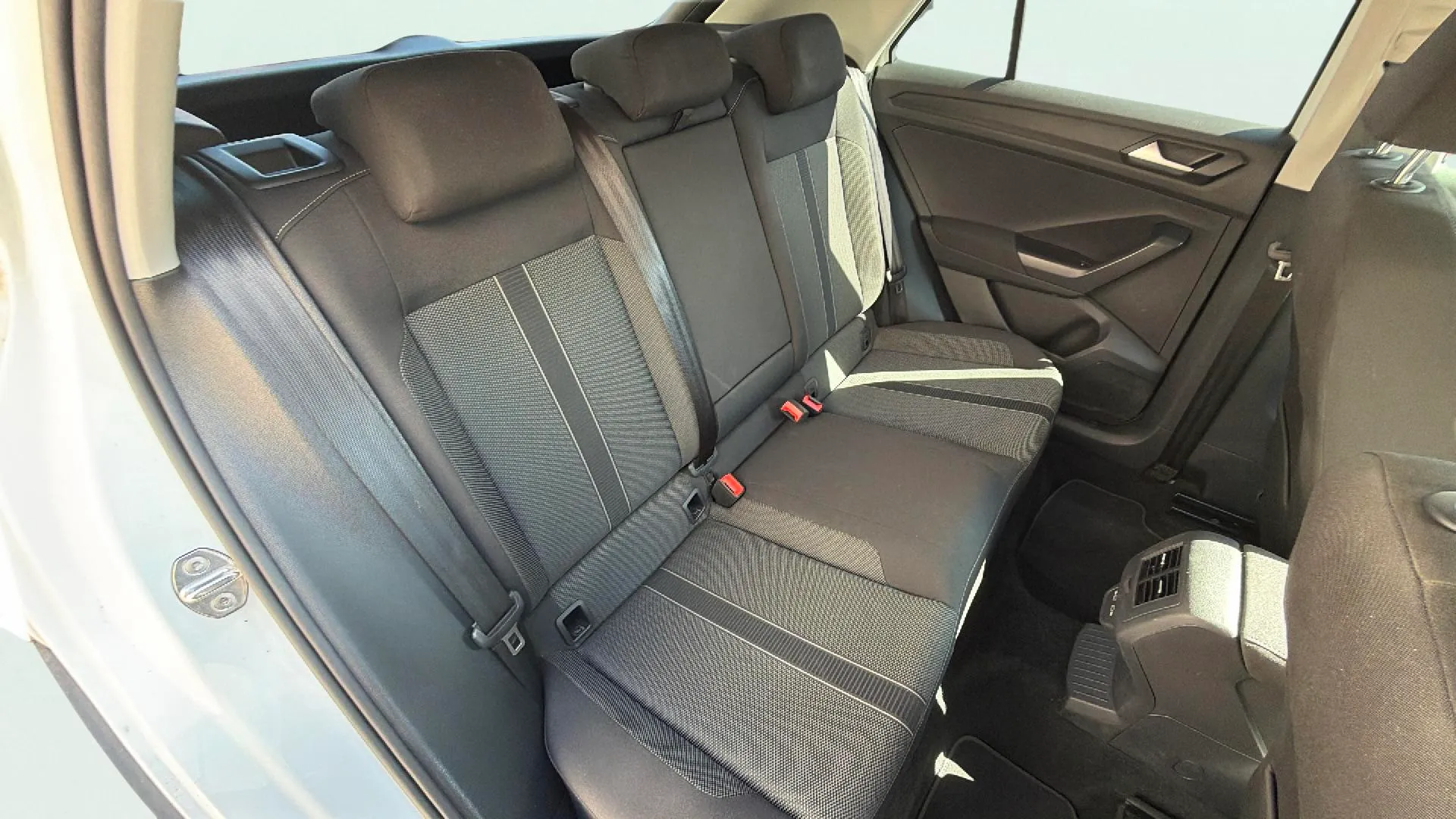 Volkswagen T-Roc Life 1.0 TSI - foto 12