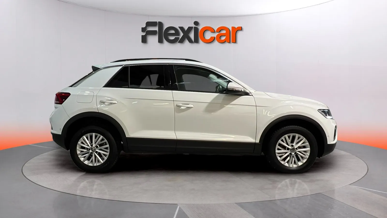 Volkswagen T-Roc 1.0 TSI - foto 2