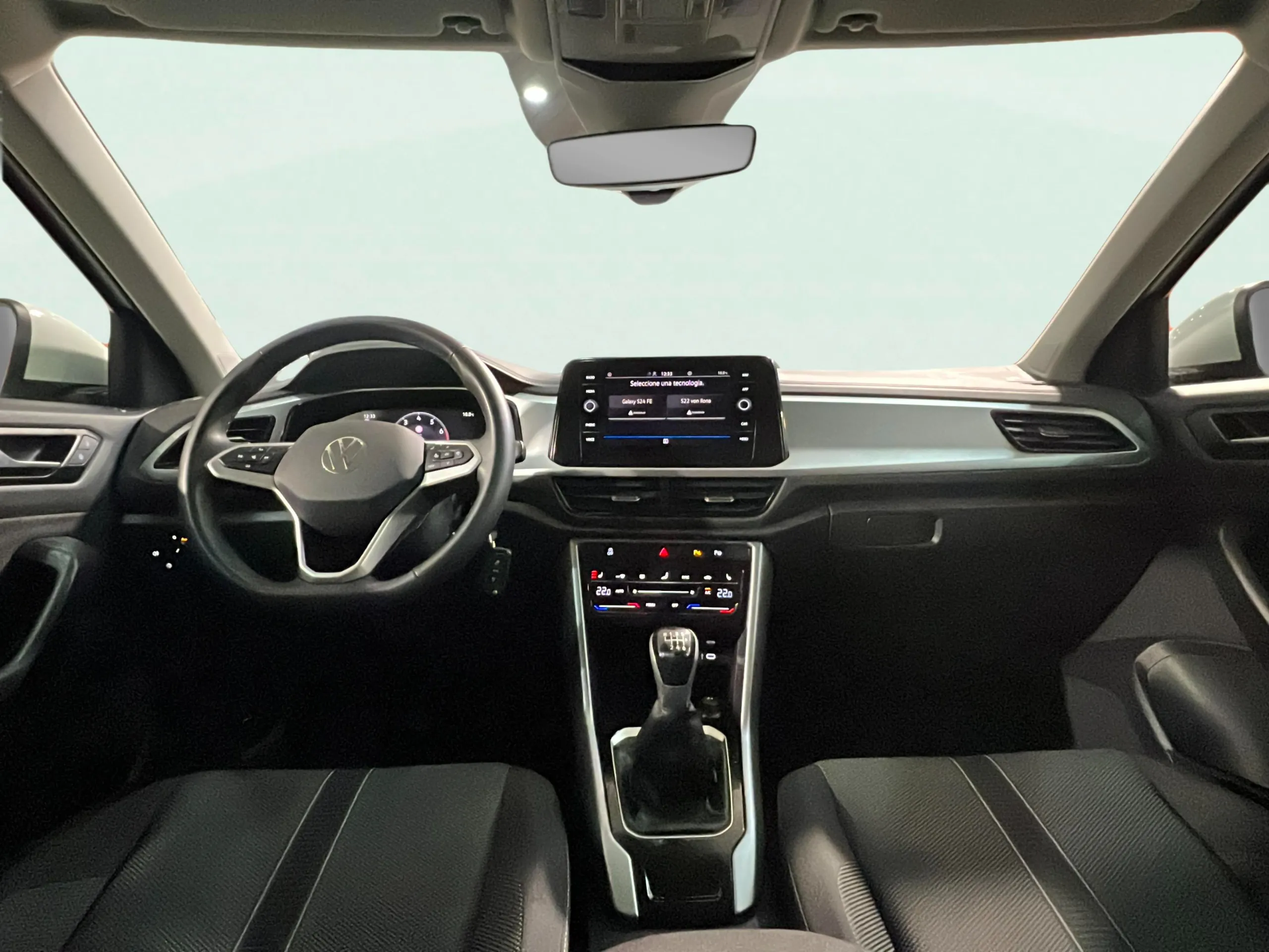Volkswagen T-Roc 1.0 TSI - foto 6