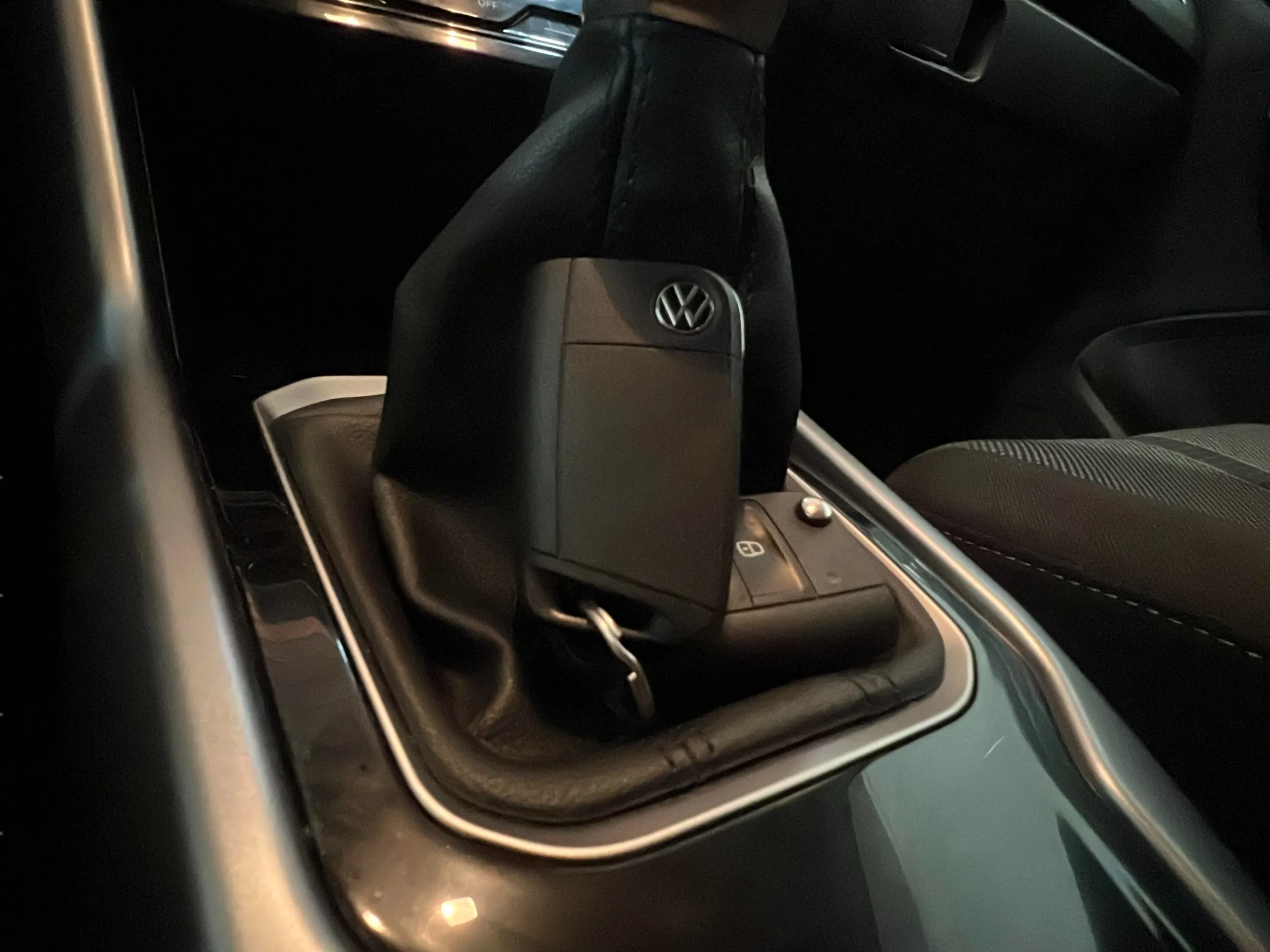Volkswagen T-Roc 1.0 TSI - foto 15