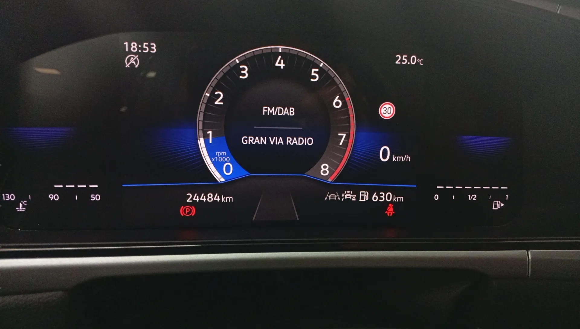 Volkswagen T-Roc 1.0 TSI - foto 16
