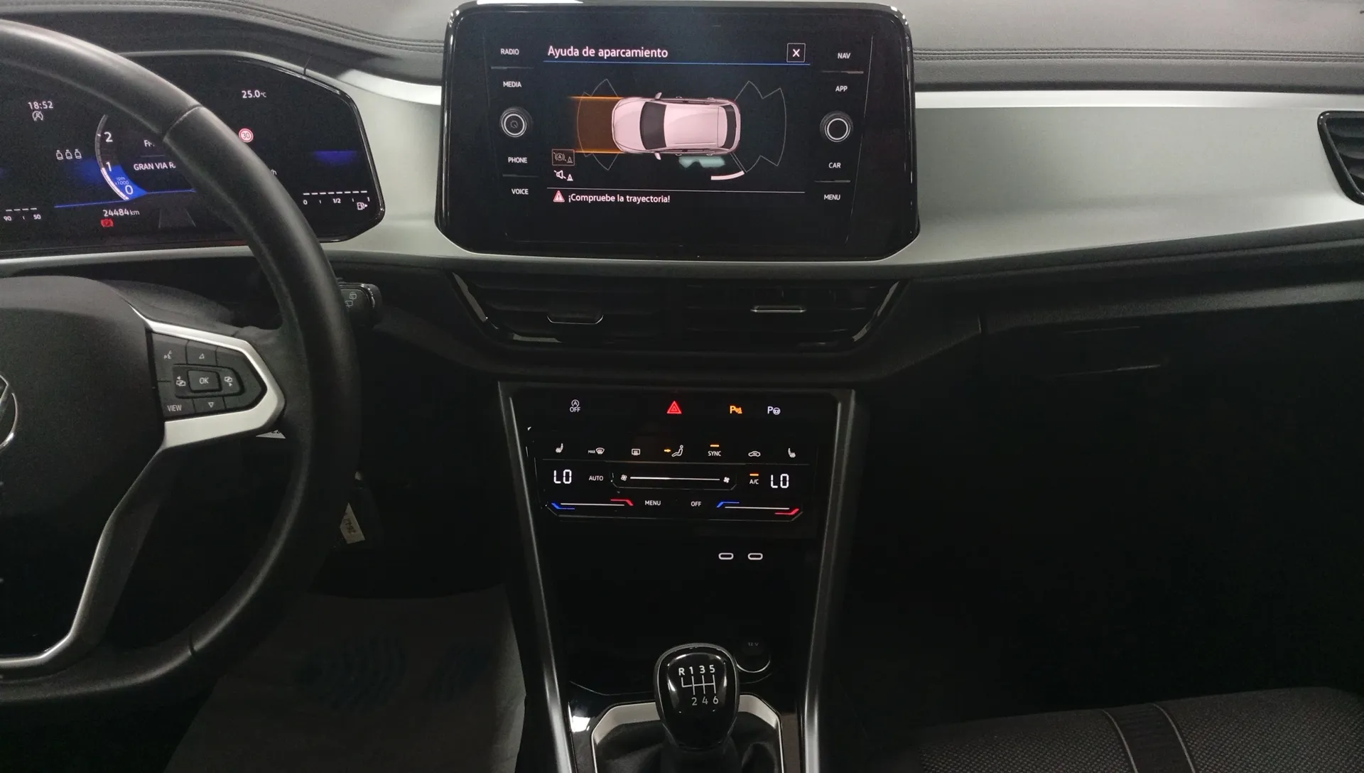 Volkswagen T-Roc 1.0 TSI - foto 10