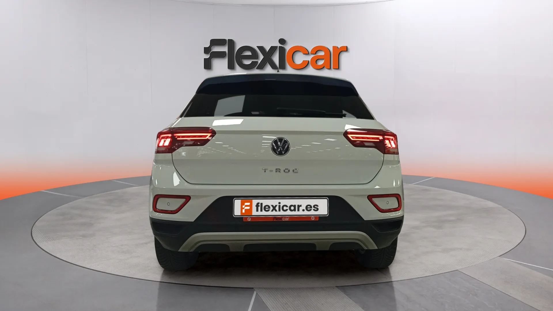 Volkswagen T-Roc 1.0 TSI - foto 6