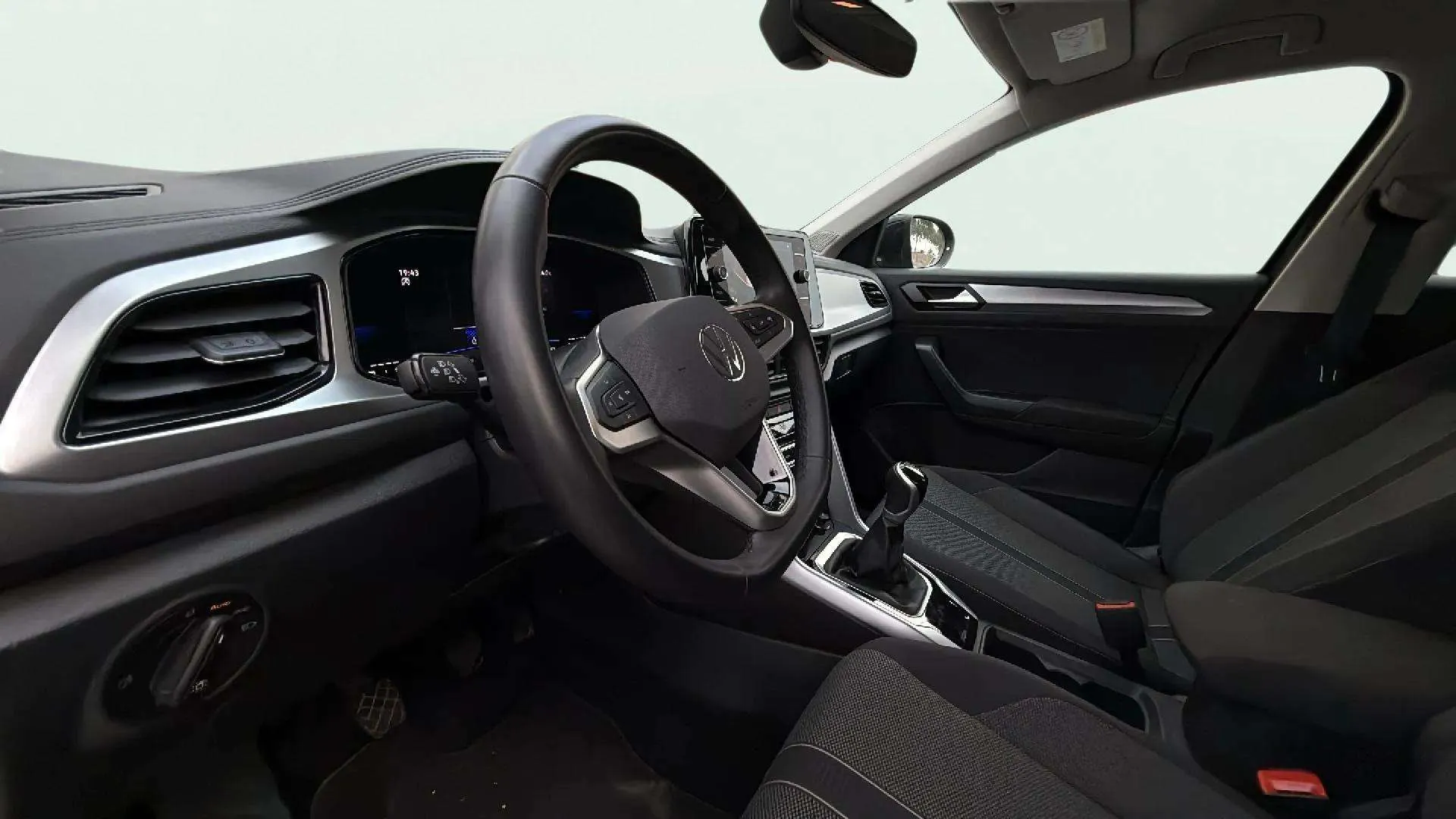 Volkswagen T-Roc "Más" 1.0 TSI - foto 20