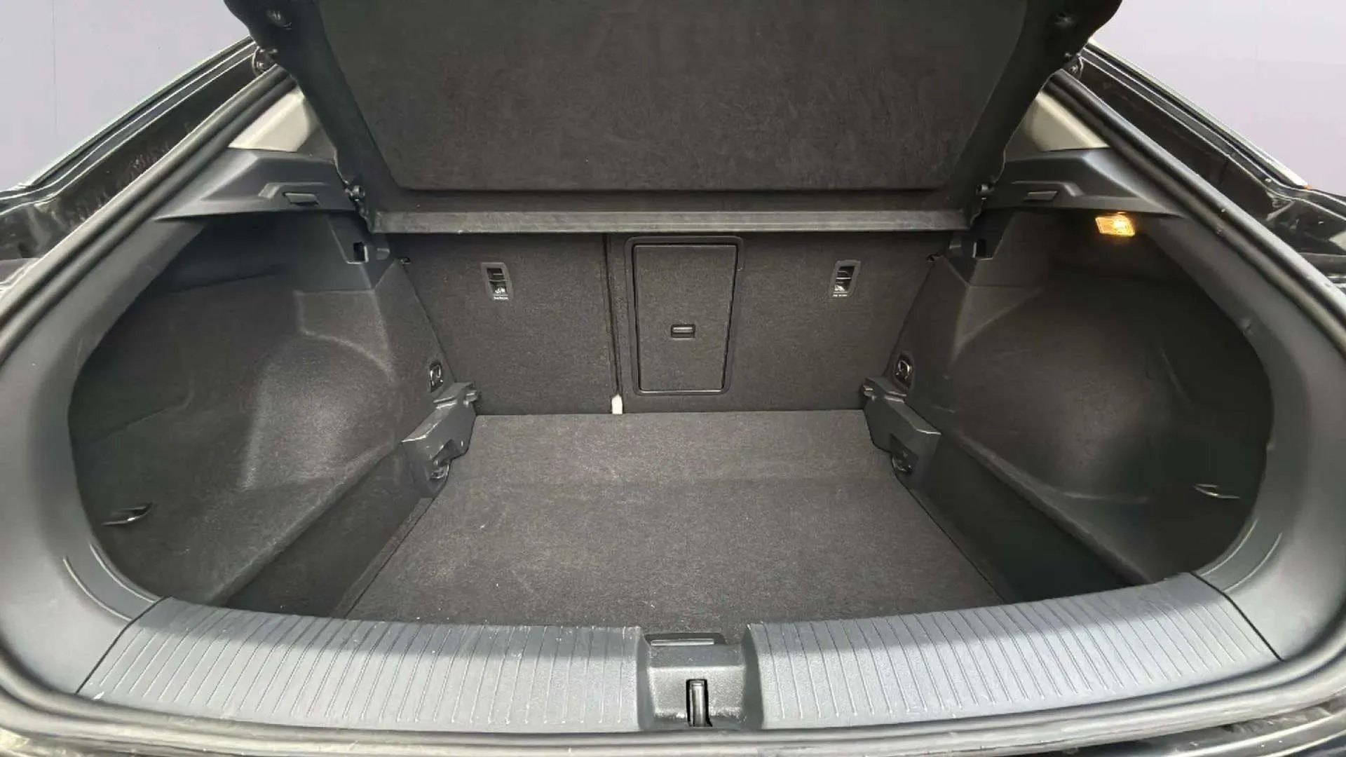 Volkswagen T-Roc "Más" 1.0 TSI - foto 25