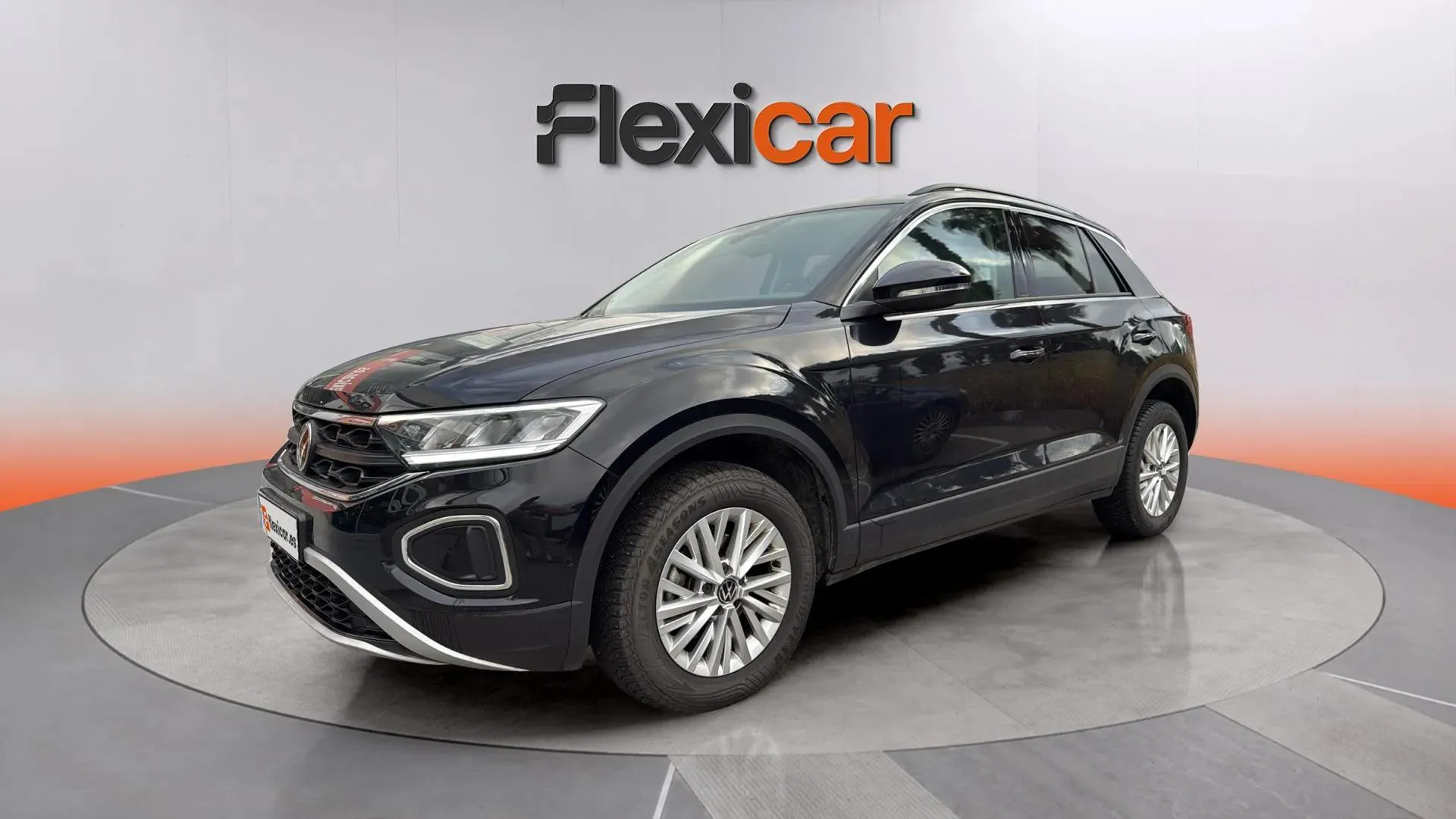 Volkswagen T-Roc "Más" 1.0 TSI - foto 2