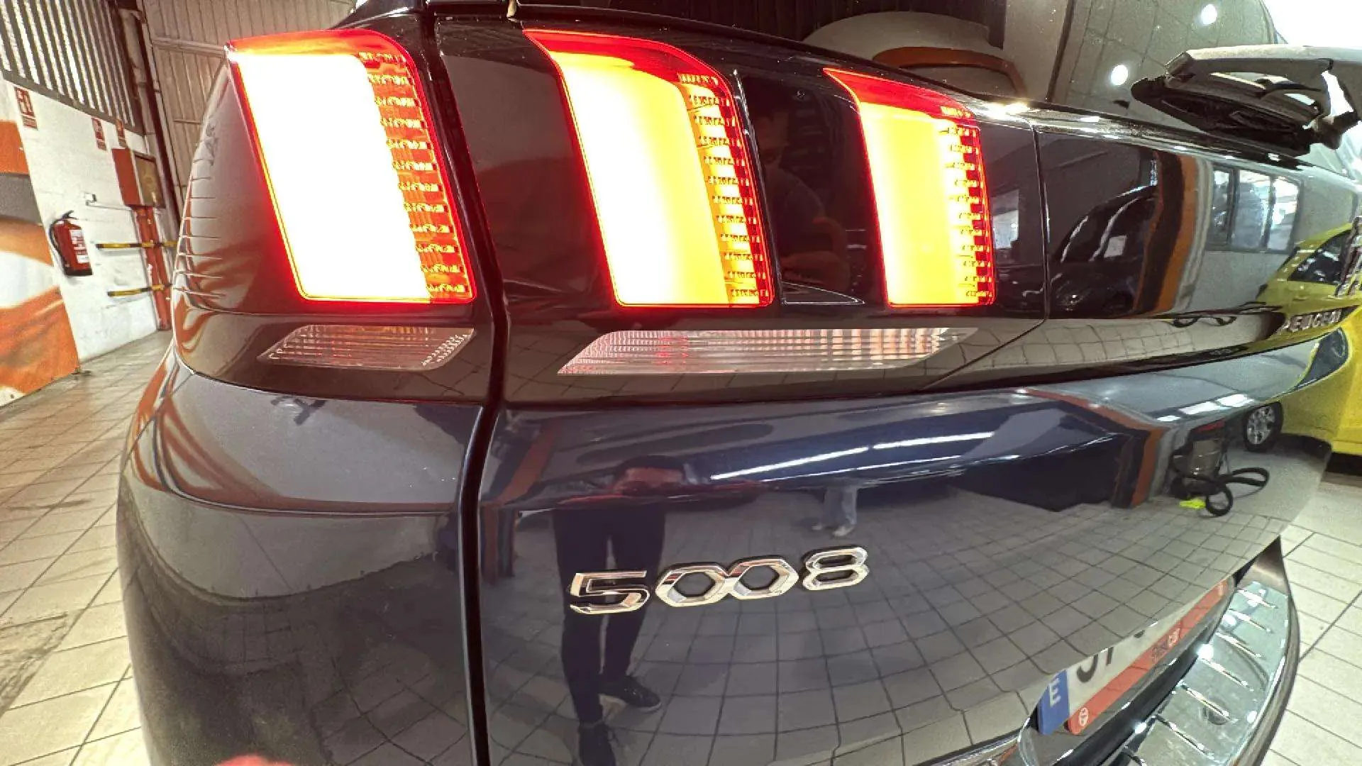 Peugeot 5008 1.5 BlueHDi Allure Pack EAT8 - foto 9