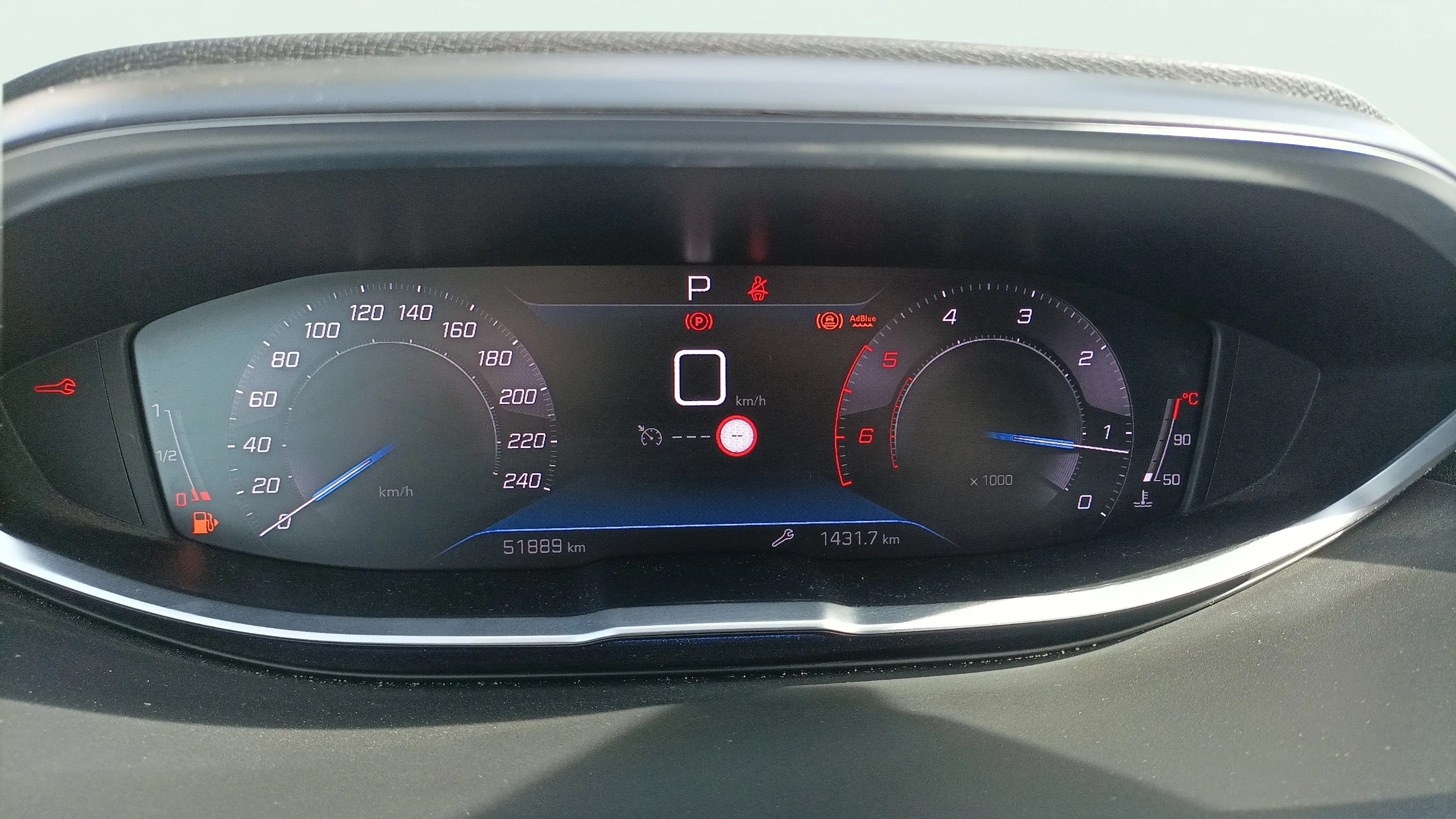 Peugeot 5008 1.5 BlueHDi Allure Pack EAT8 - foto 13