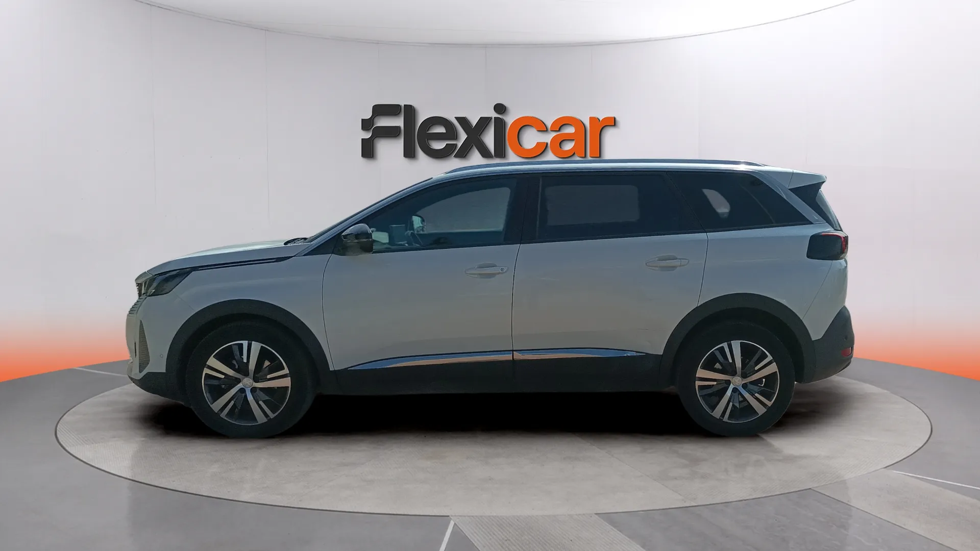 Peugeot 5008 1.5 BlueHDi Allure Pack EAT8 - foto 4