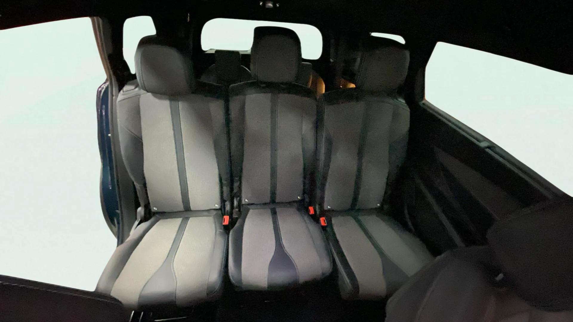 Peugeot 5008 1.5 BlueHDi Allure Pack EAT8 - foto 20