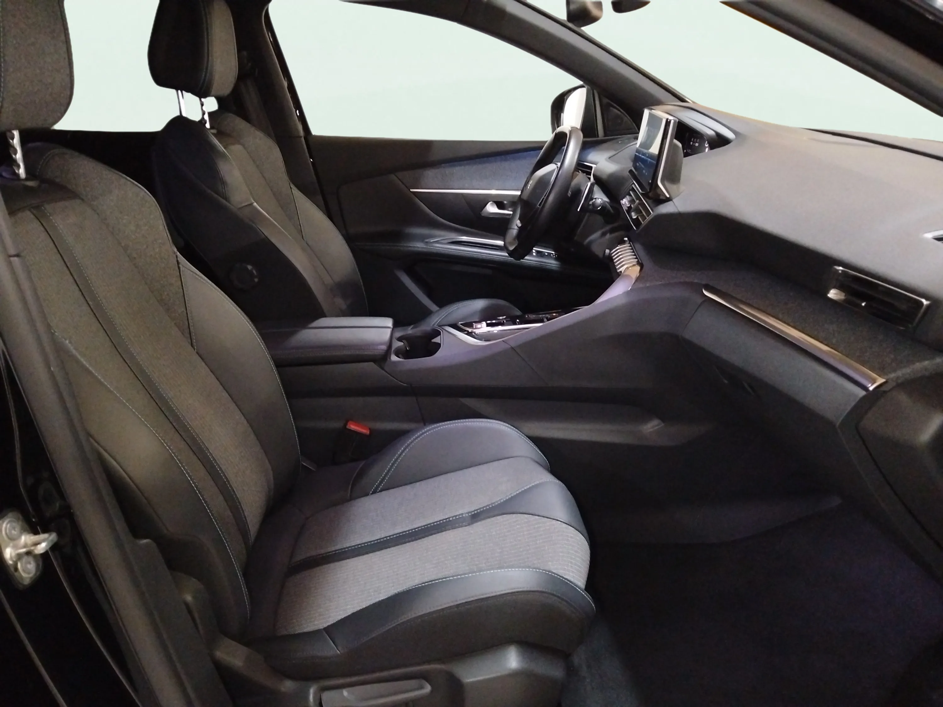 Peugeot 5008 1.5 BlueHDi Allure Pack EAT8 - foto 13