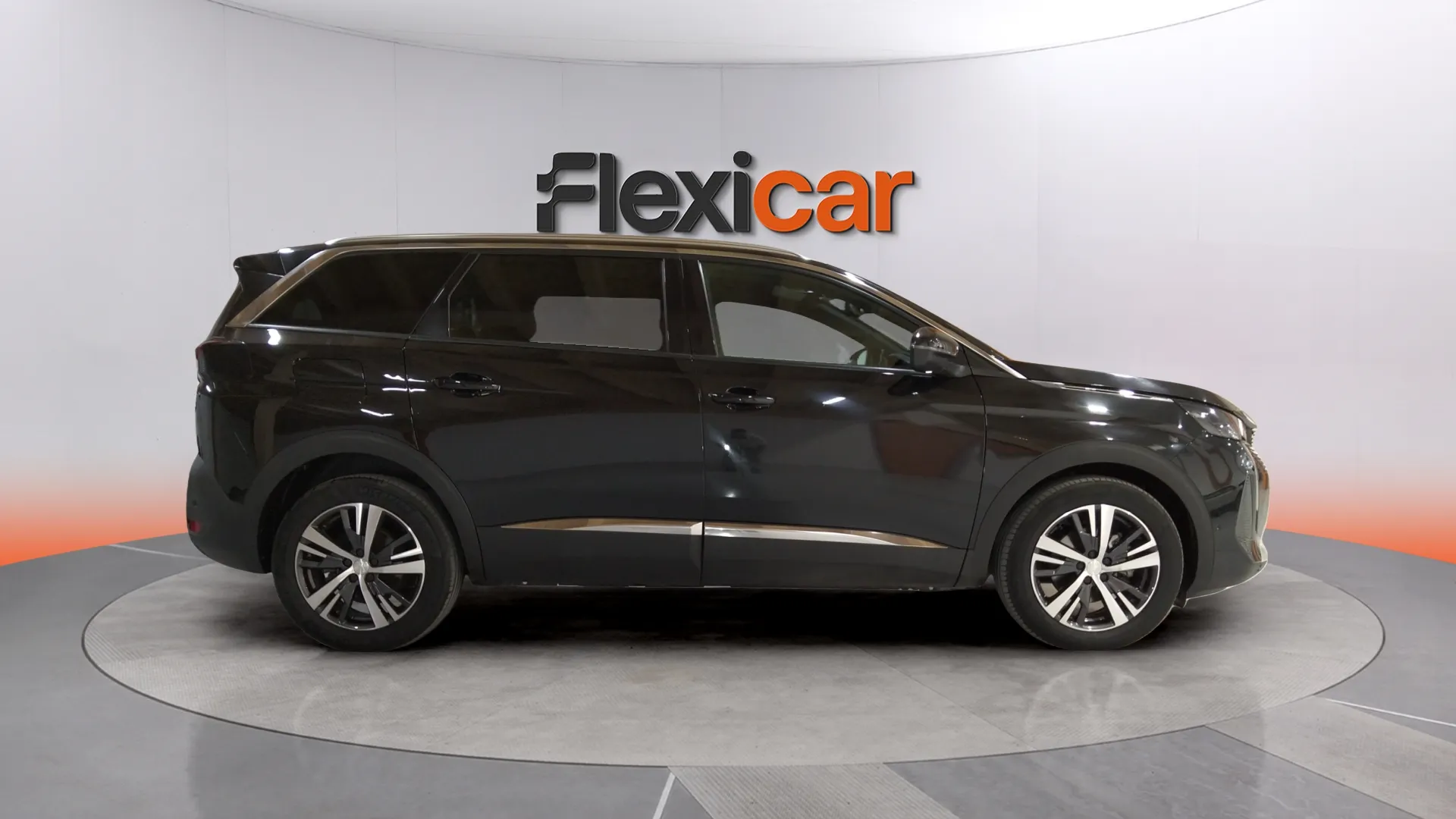 Peugeot 5008 1.5 BlueHDi Allure Pack EAT8 - foto 8