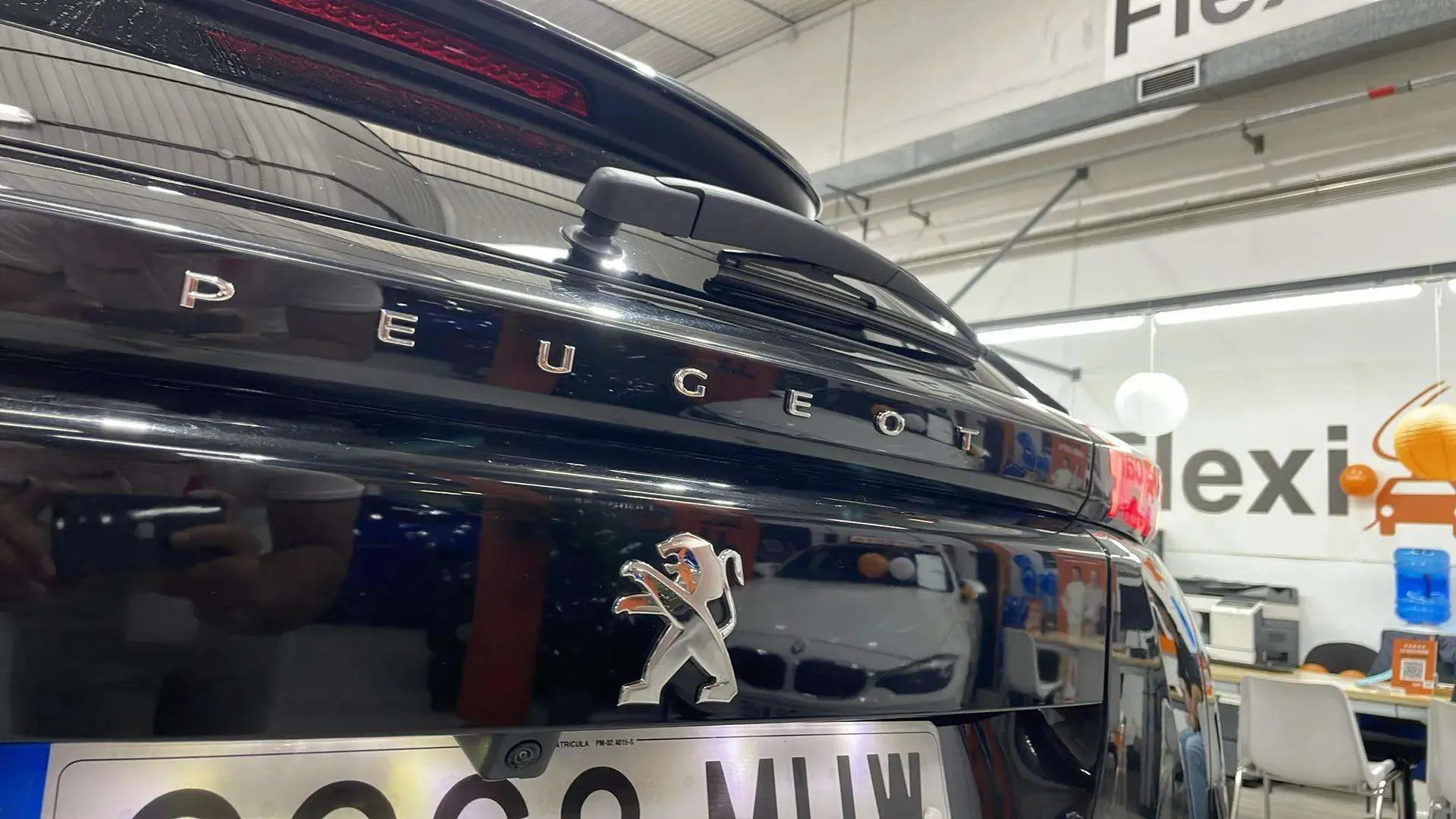 Peugeot 2008 Allure Pack PureTech 100 - foto 25