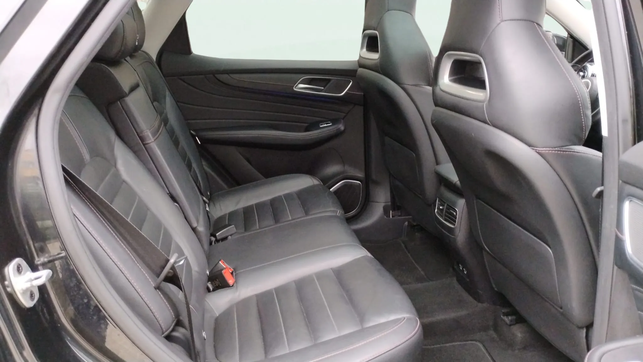 MG HS 1.5T-GDI PHEV Comfort - foto 16