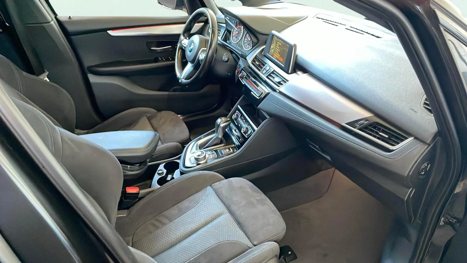 BMW Serie 2 Active Tourer 218d - foto 10