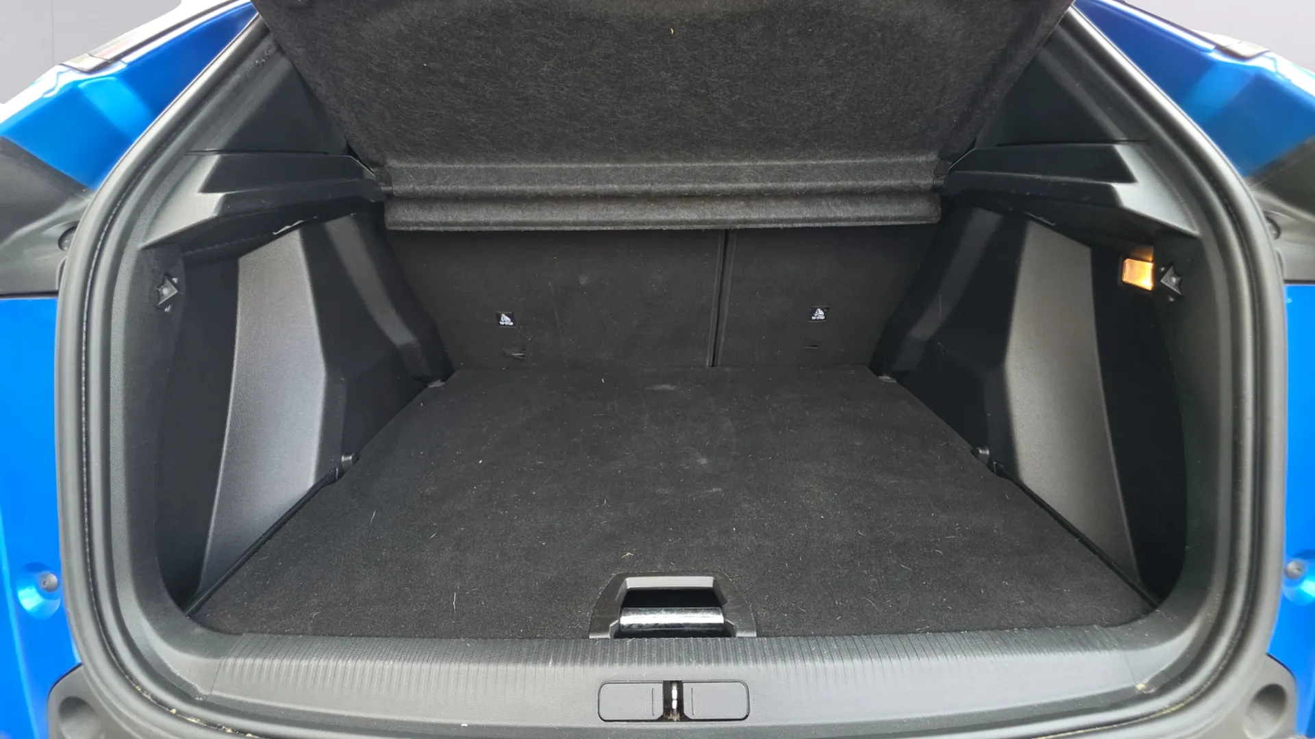 Peugeot 2008 Allure Pack PureTech 130 BVM6 - foto 22