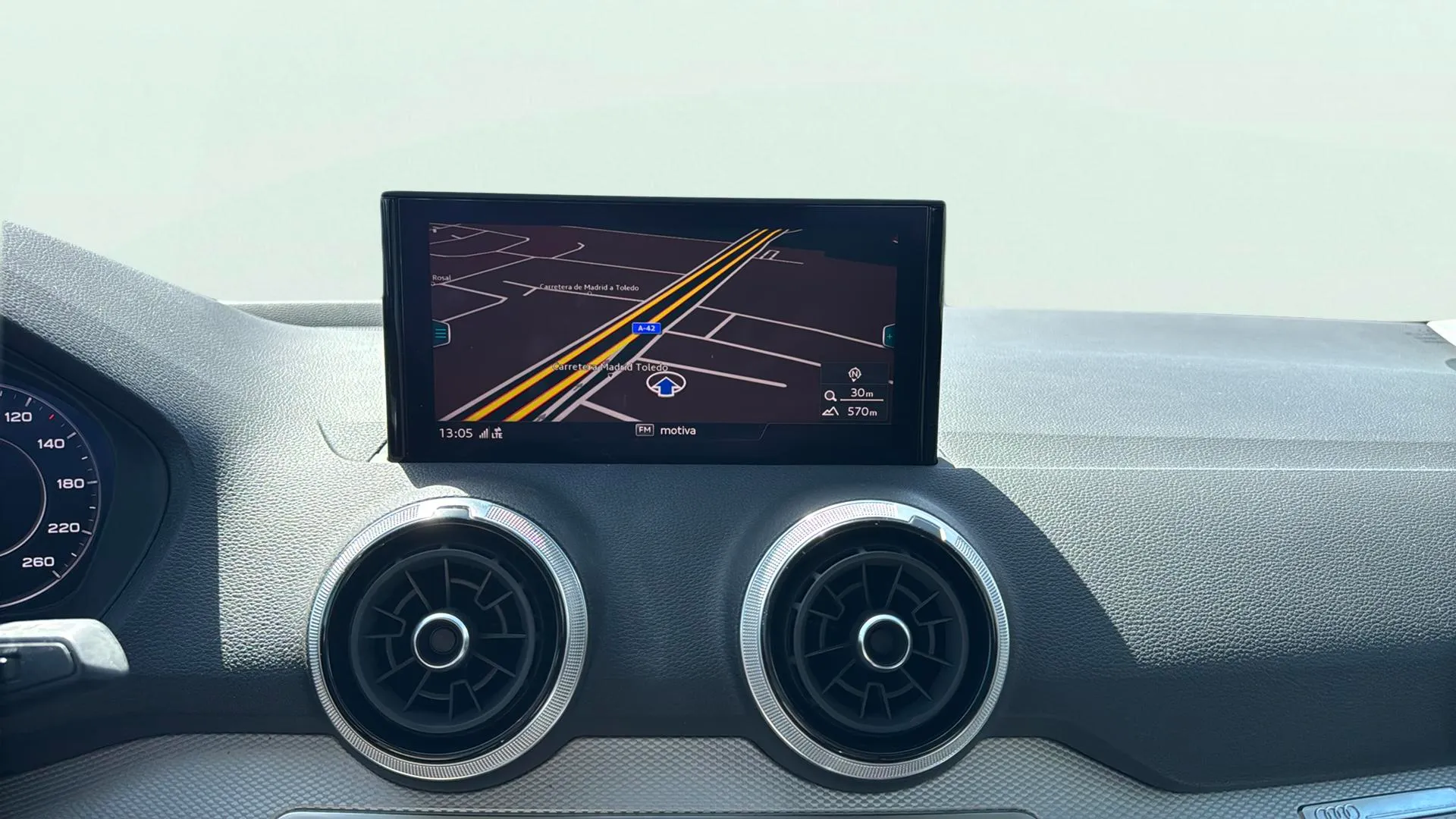Audi Q2 Advanced 35 TFSI S tronic - foto 12