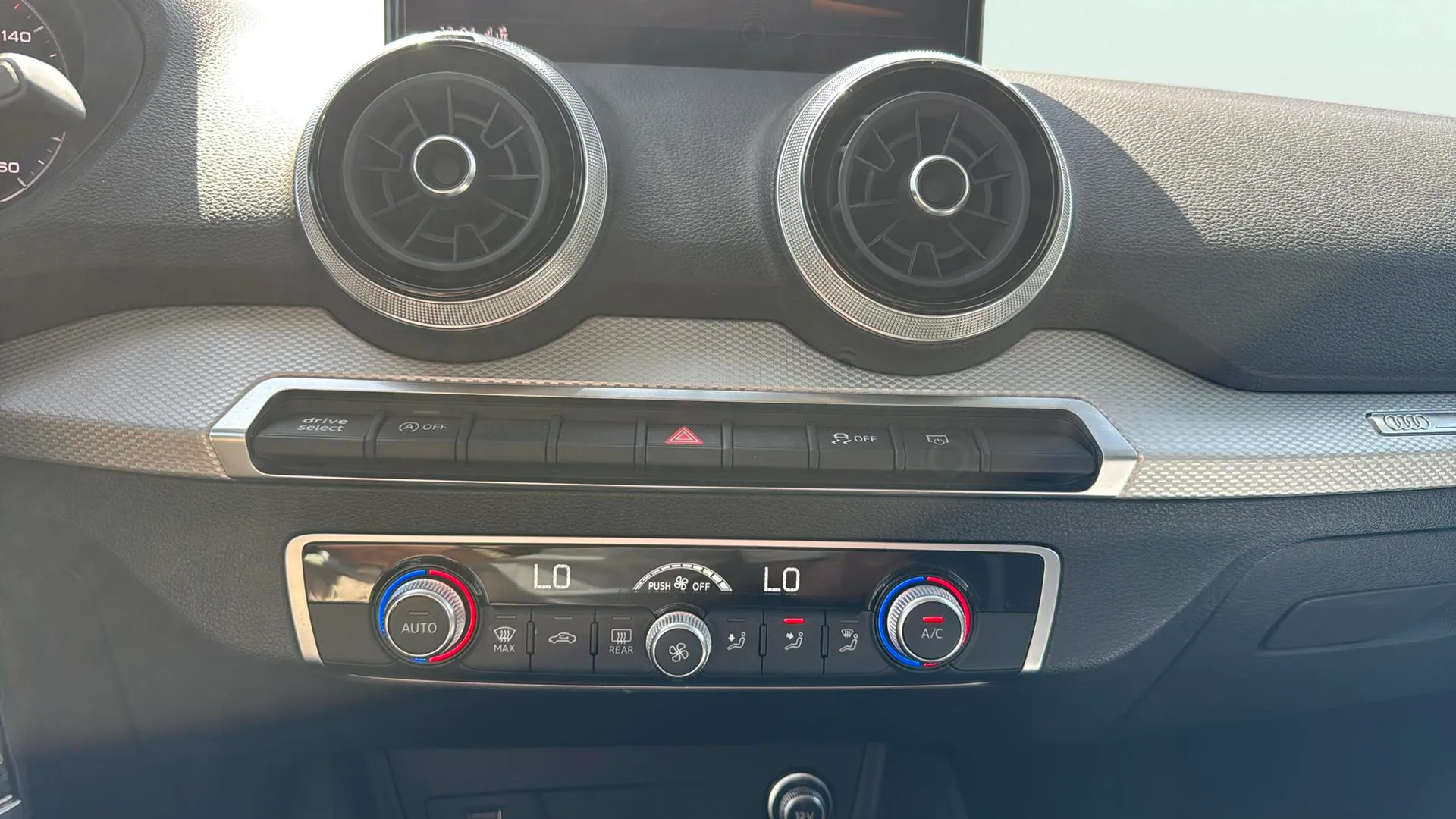 Audi Q2 Advanced 35 TFSI S tronic - foto 13