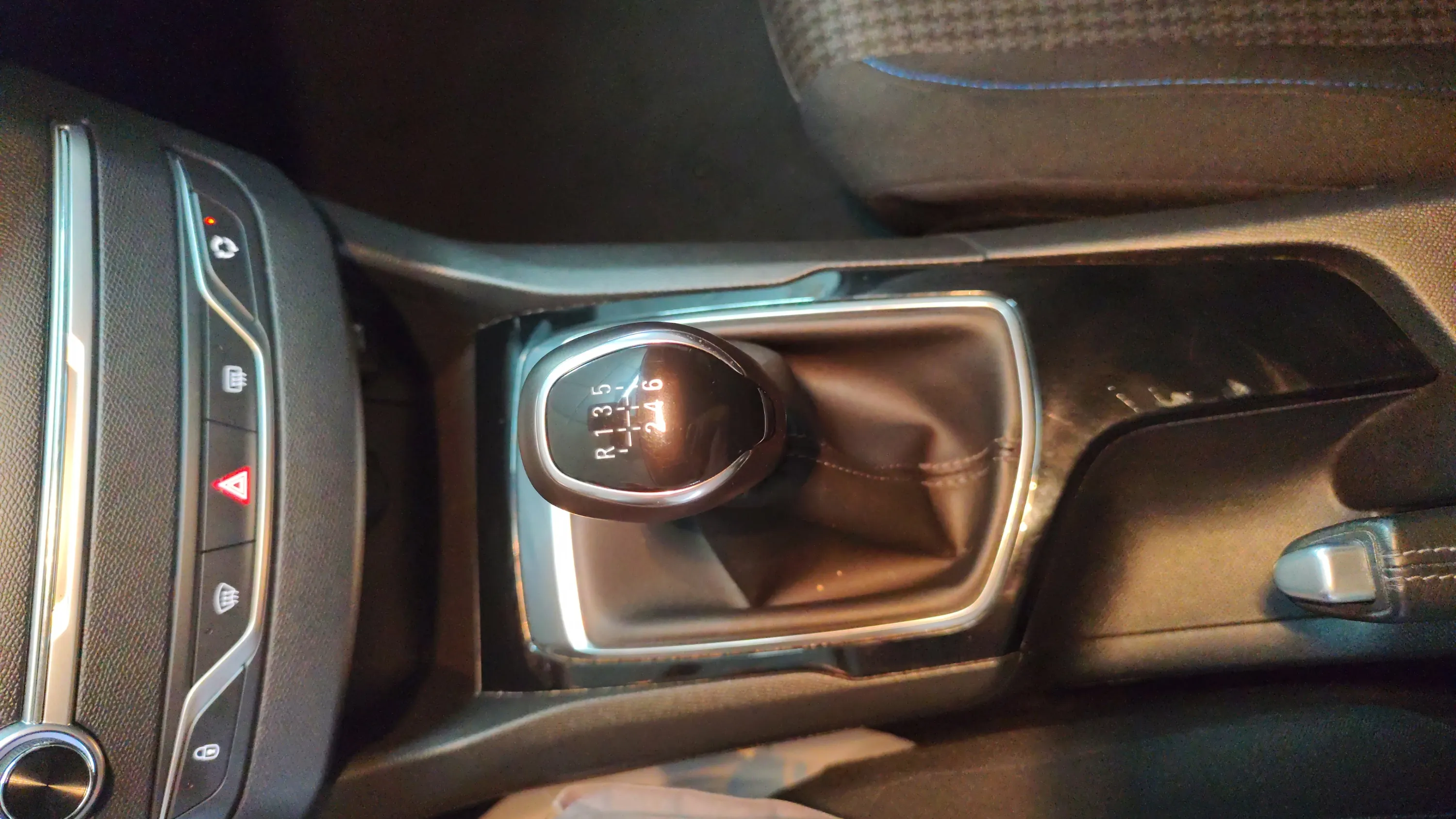 Peugeot 308 Access PureTech 110 - foto 10