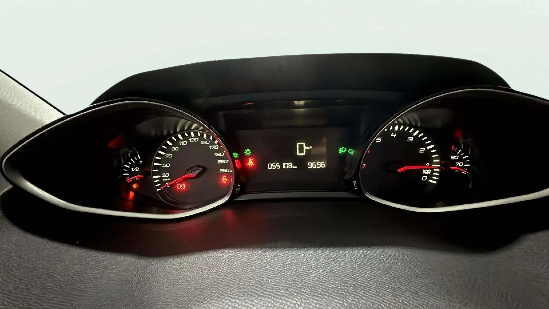 Peugeot 308 Active Pack PureTech 130 - foto 9