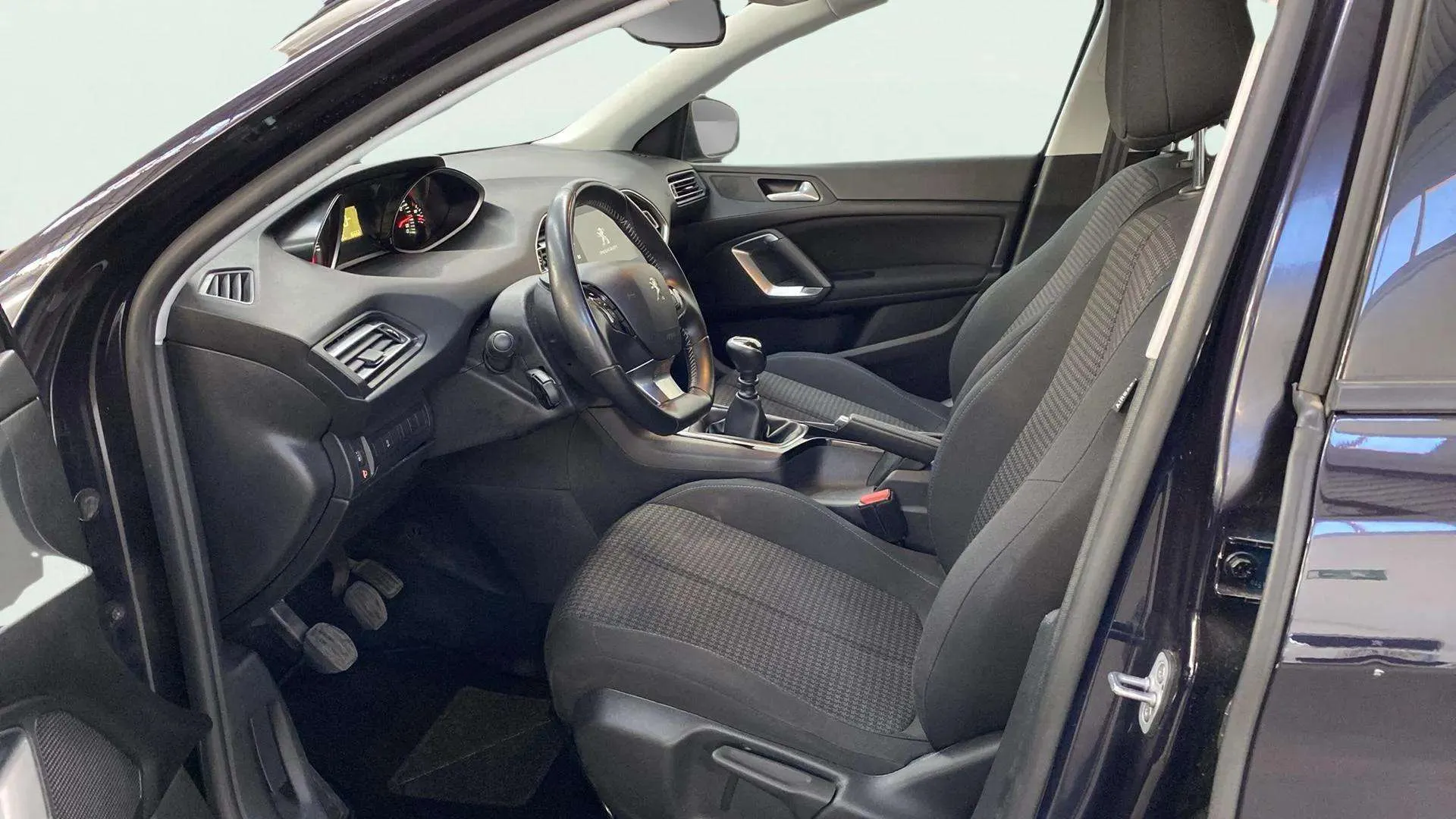 Peugeot 308 Style PureTech 130 - foto 12