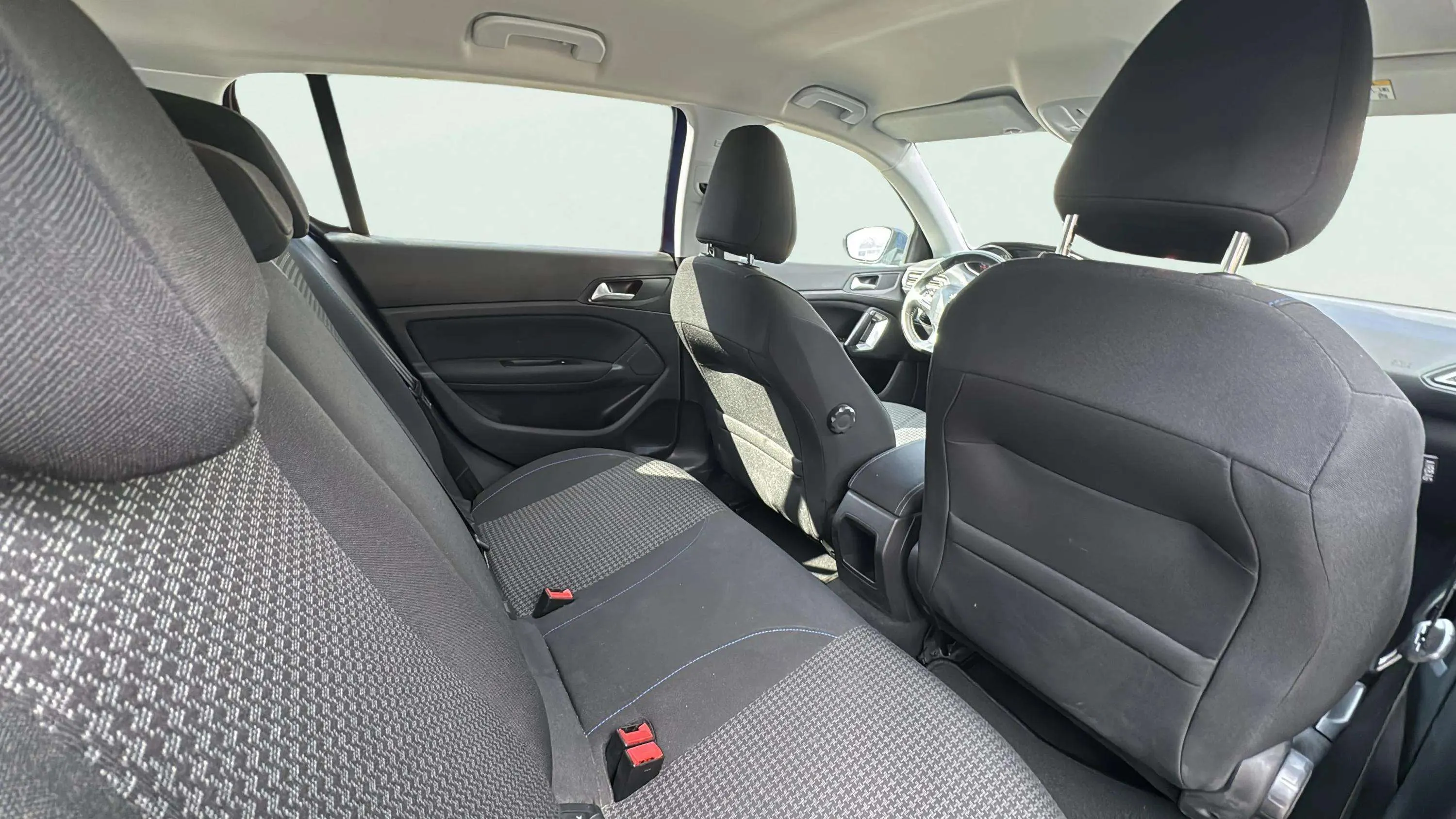 Peugeot 308 Style PureTech 130 - foto 17