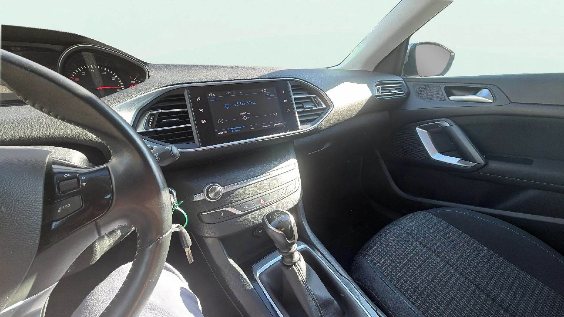 Peugeot 308 Style PureTech 130 - foto 22