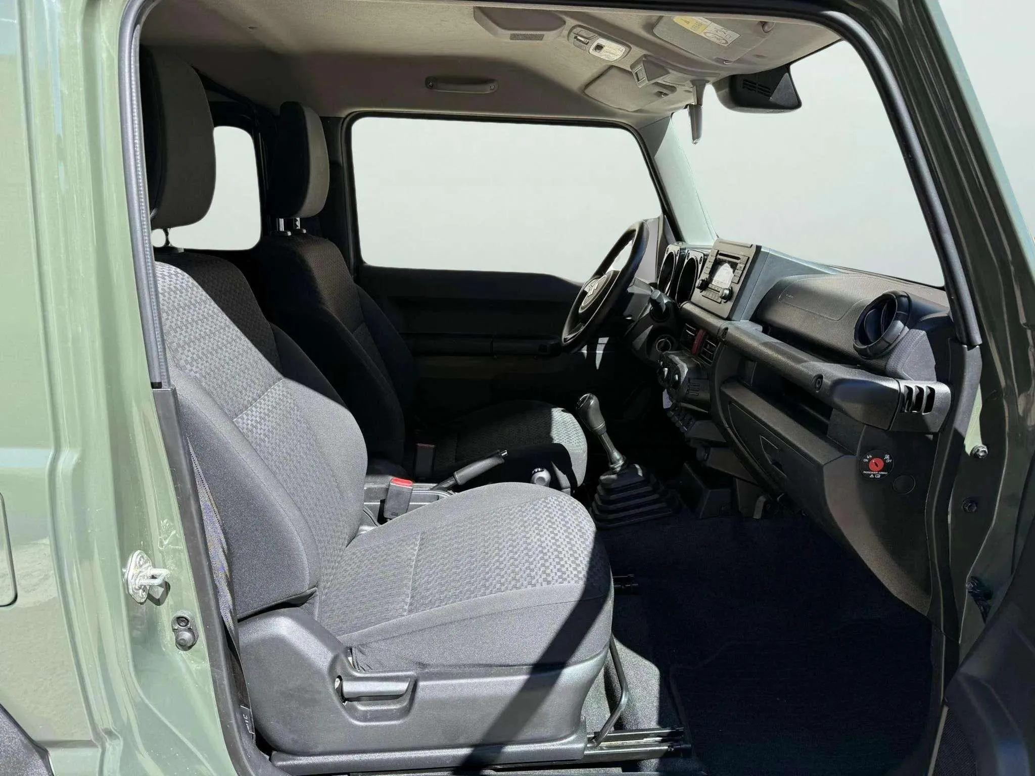 Suzuki Jimny 1.5 JLX - foto 19