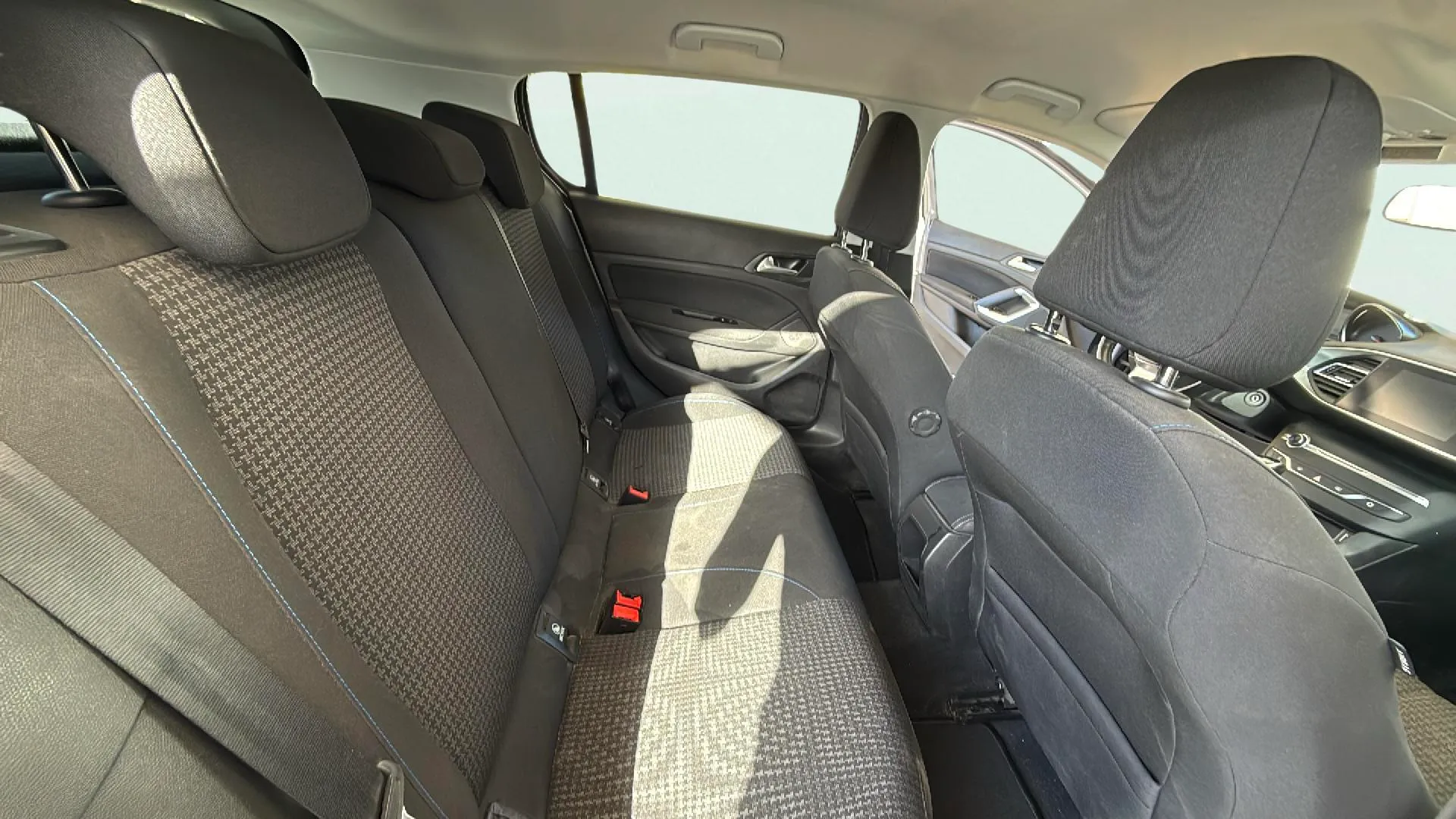Peugeot 308 Style PureTech 130 - foto 13