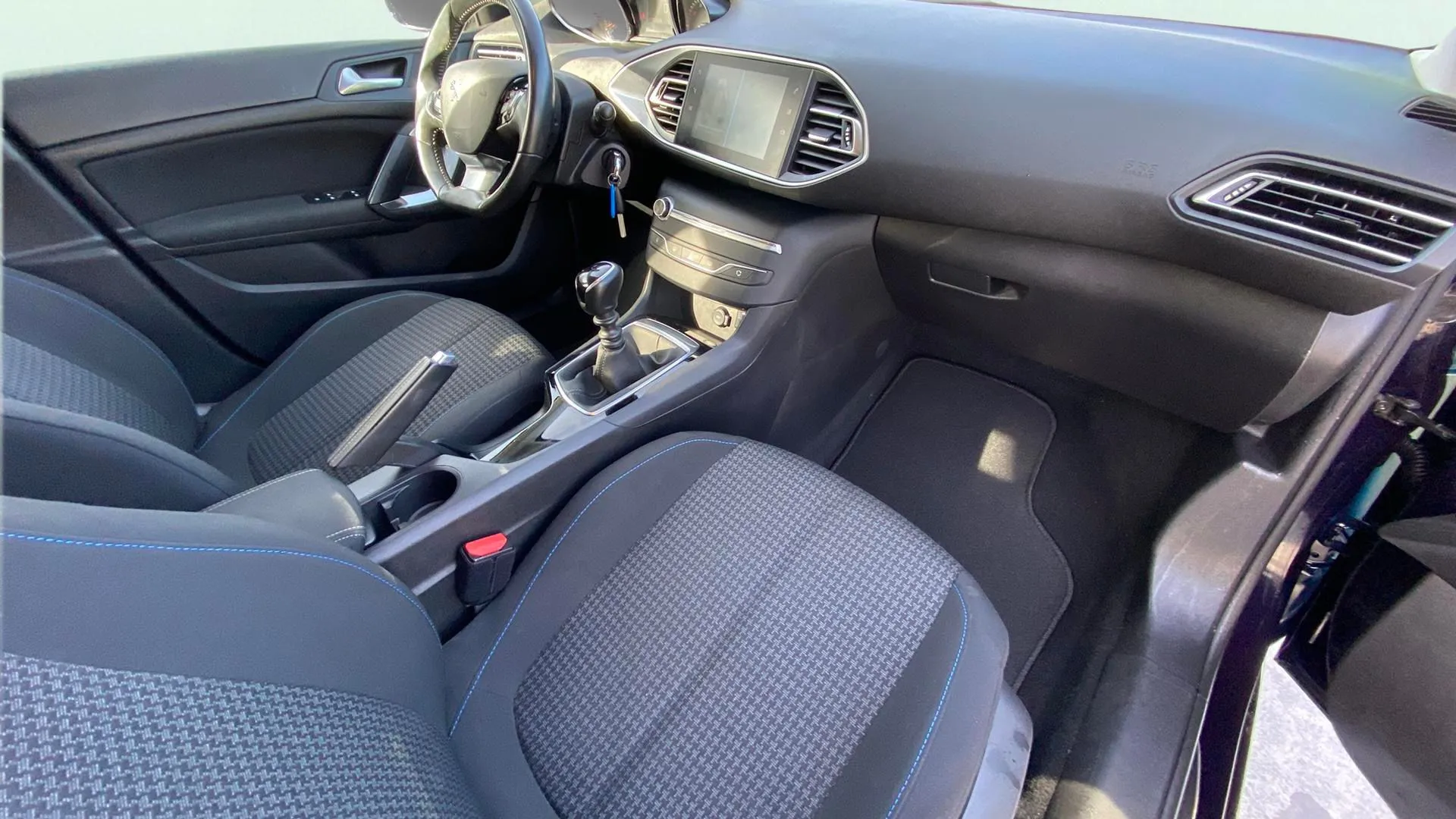 Peugeot 308 Style PureTech 130 - foto 22