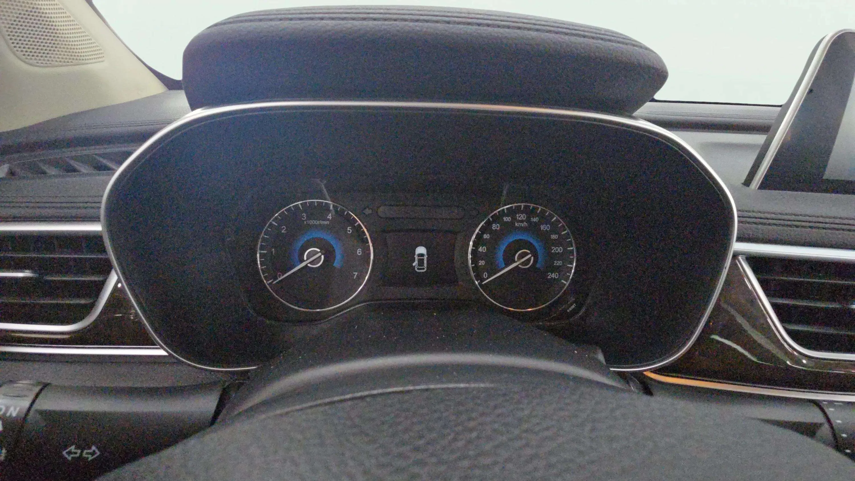 DFSK 580 1.5 T Intelligent - foto 9