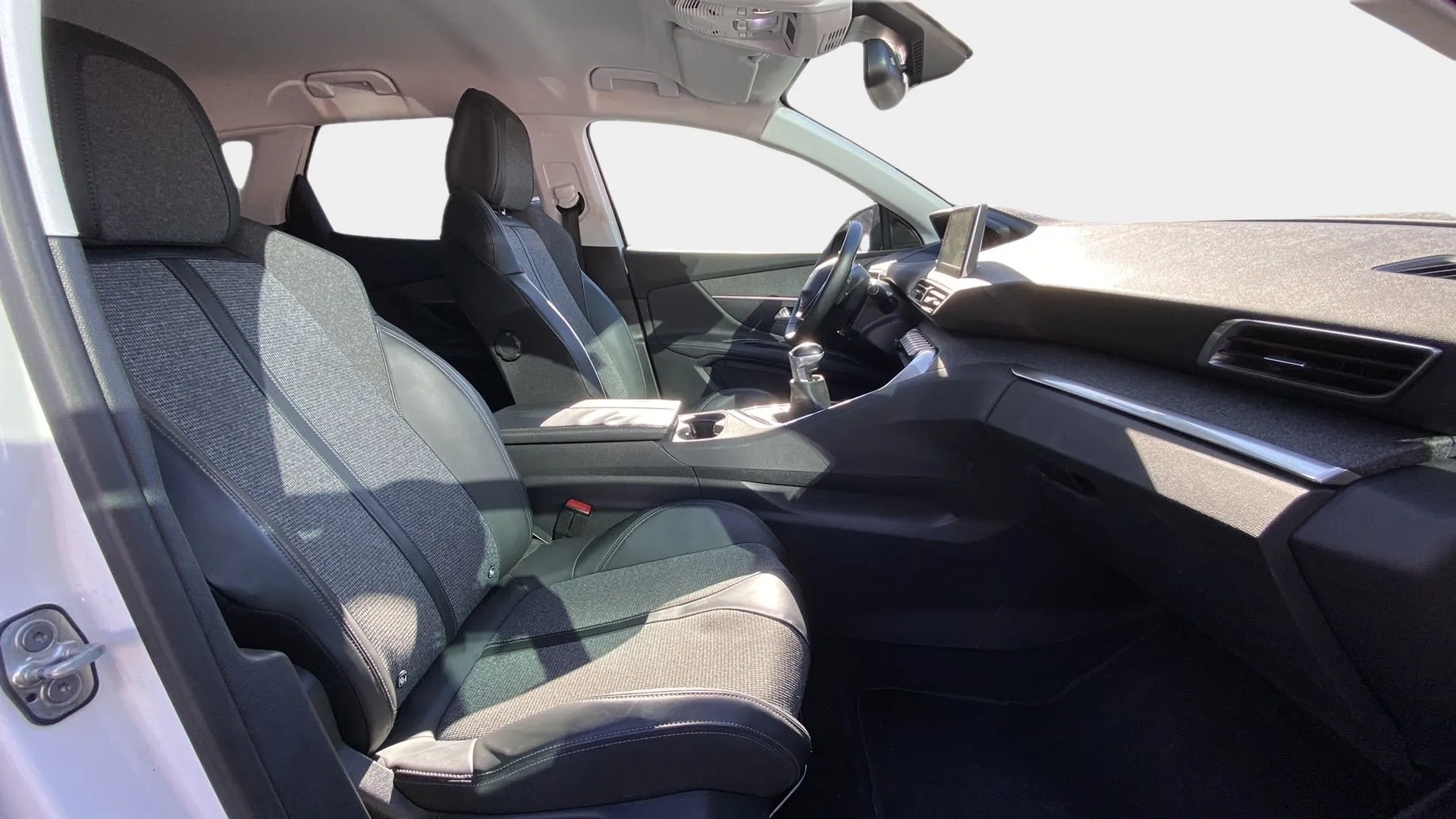 Peugeot 3008 1.2 PureTech Allure - foto 12