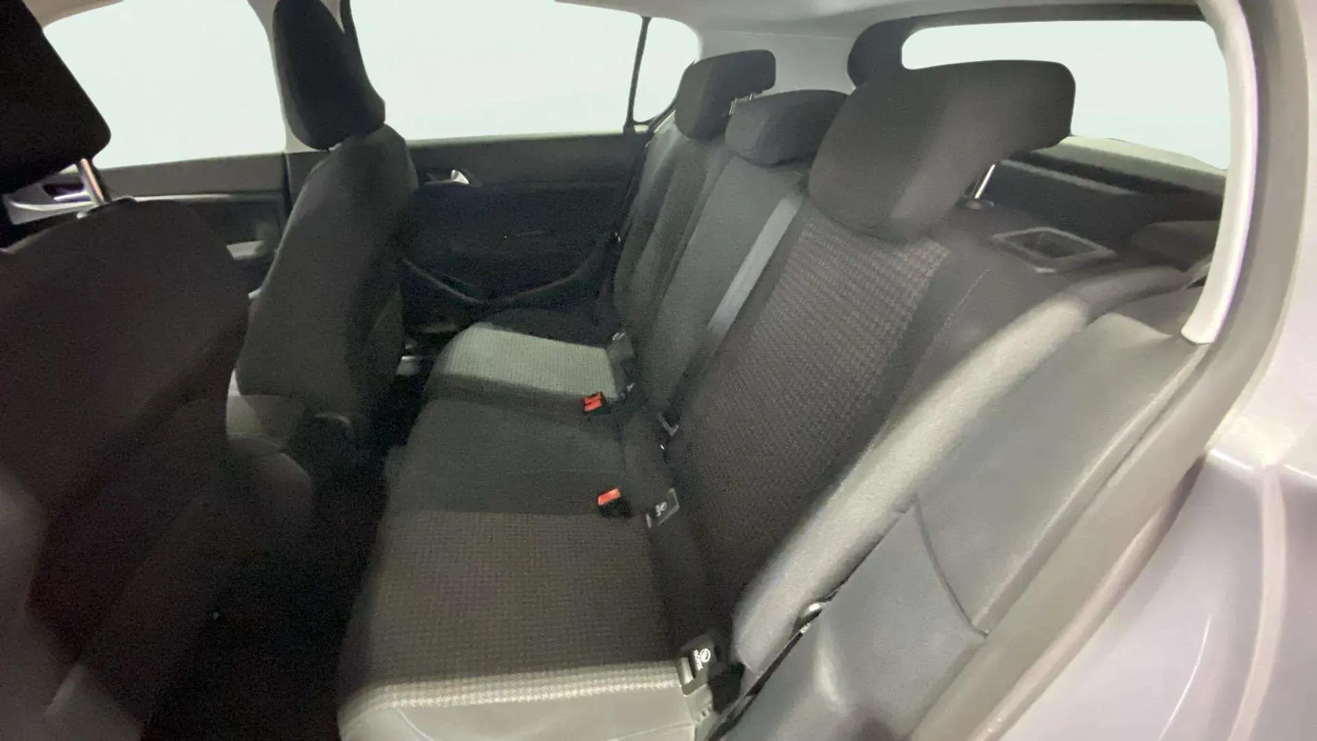 Peugeot 308 Active Pack PureTech 130 - foto 11