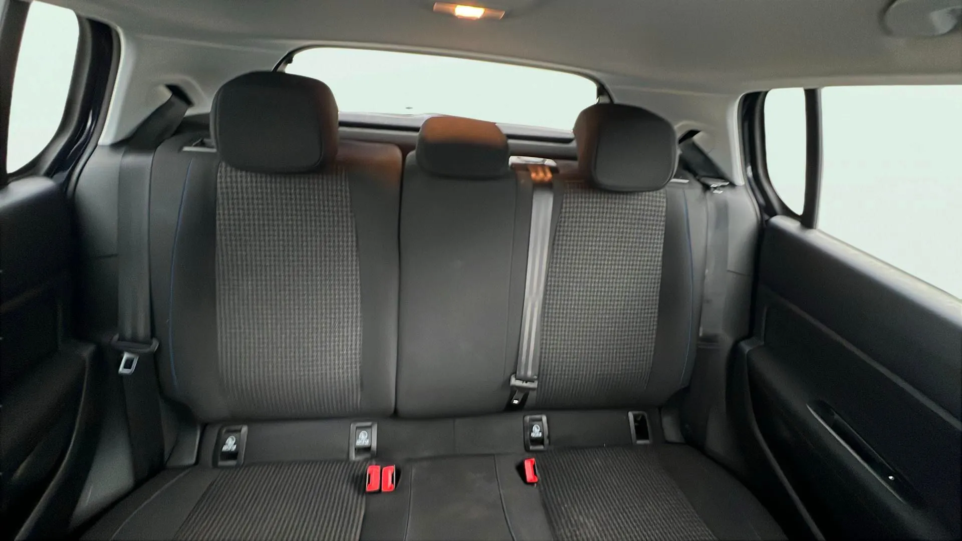 Peugeot 308 Access PureTech 110 - foto 23