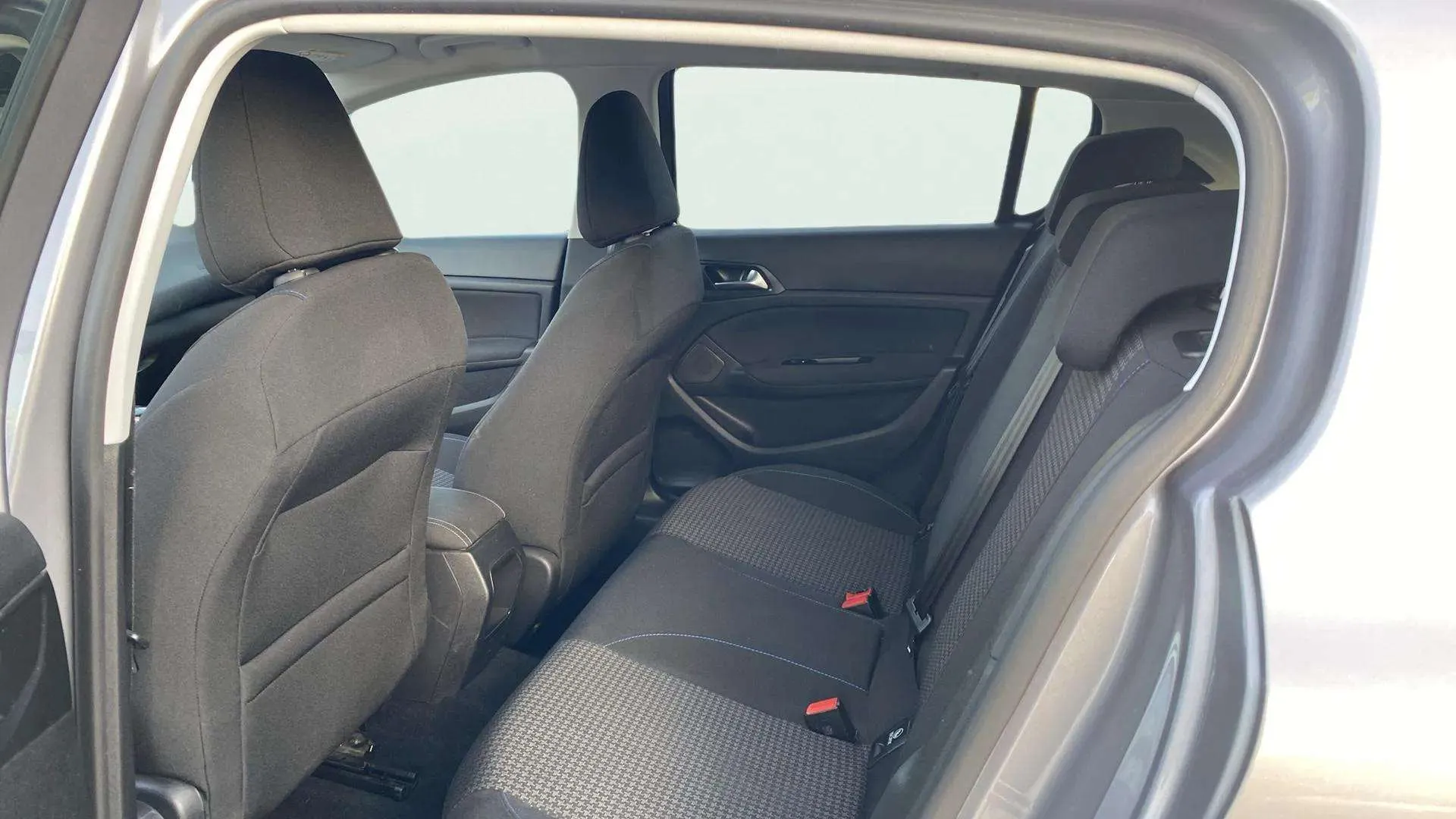 Peugeot 308 Style PureTech 130 - foto 19