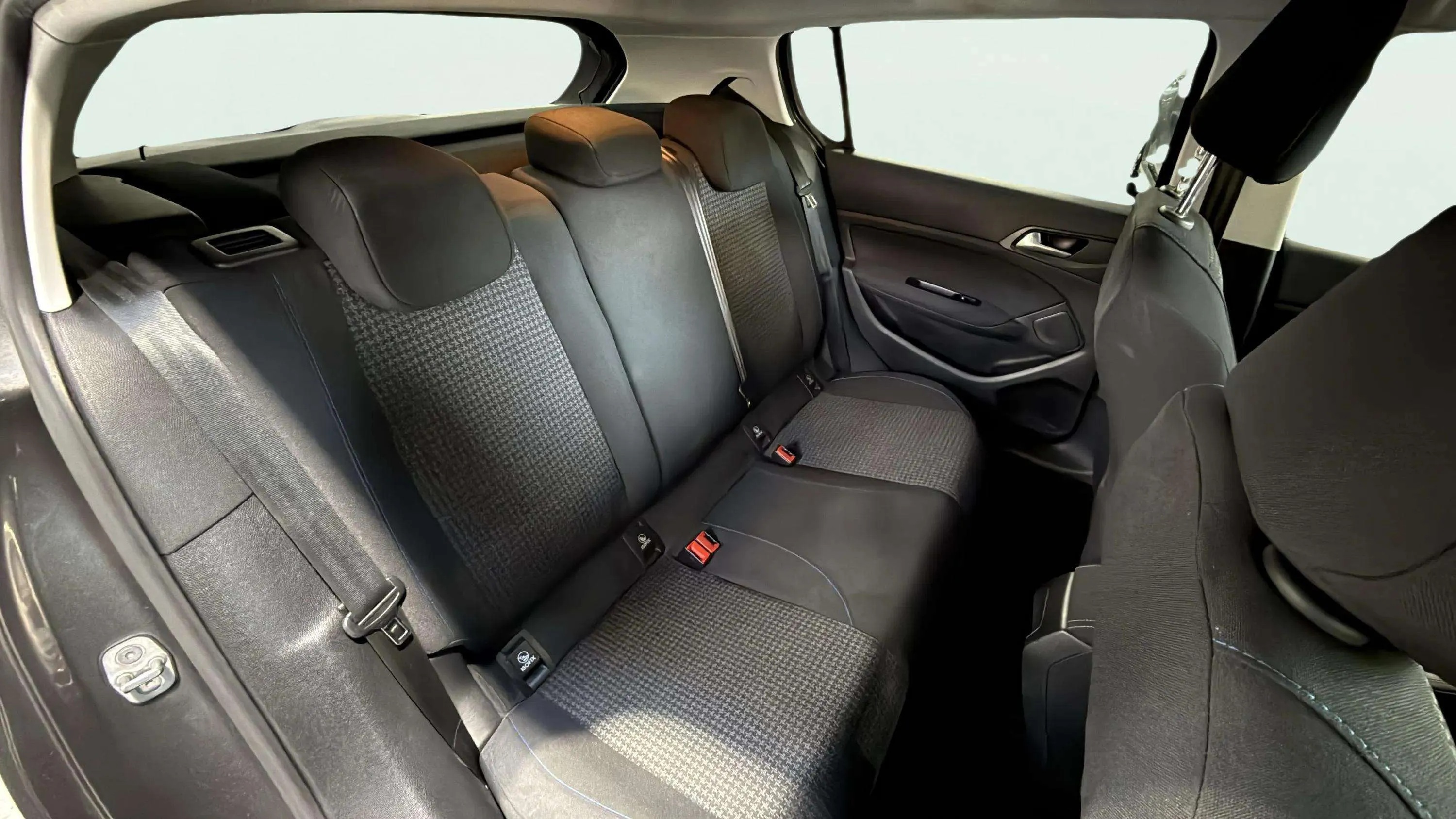 Peugeot 308 Style PureTech 130 - foto 20