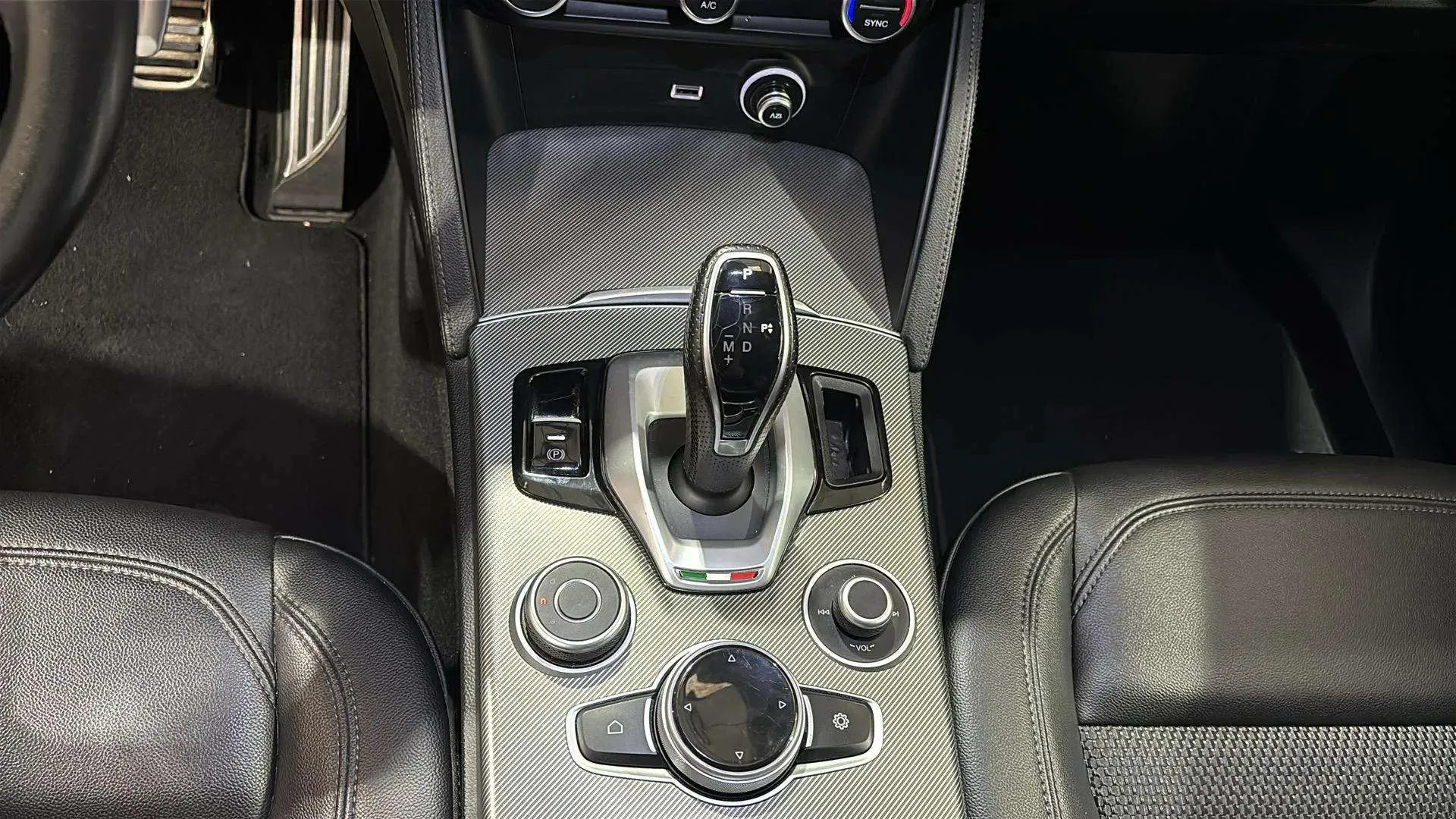 Alfa Romeo Stelvio 2.2 Diesel Sprint RWD - foto 16