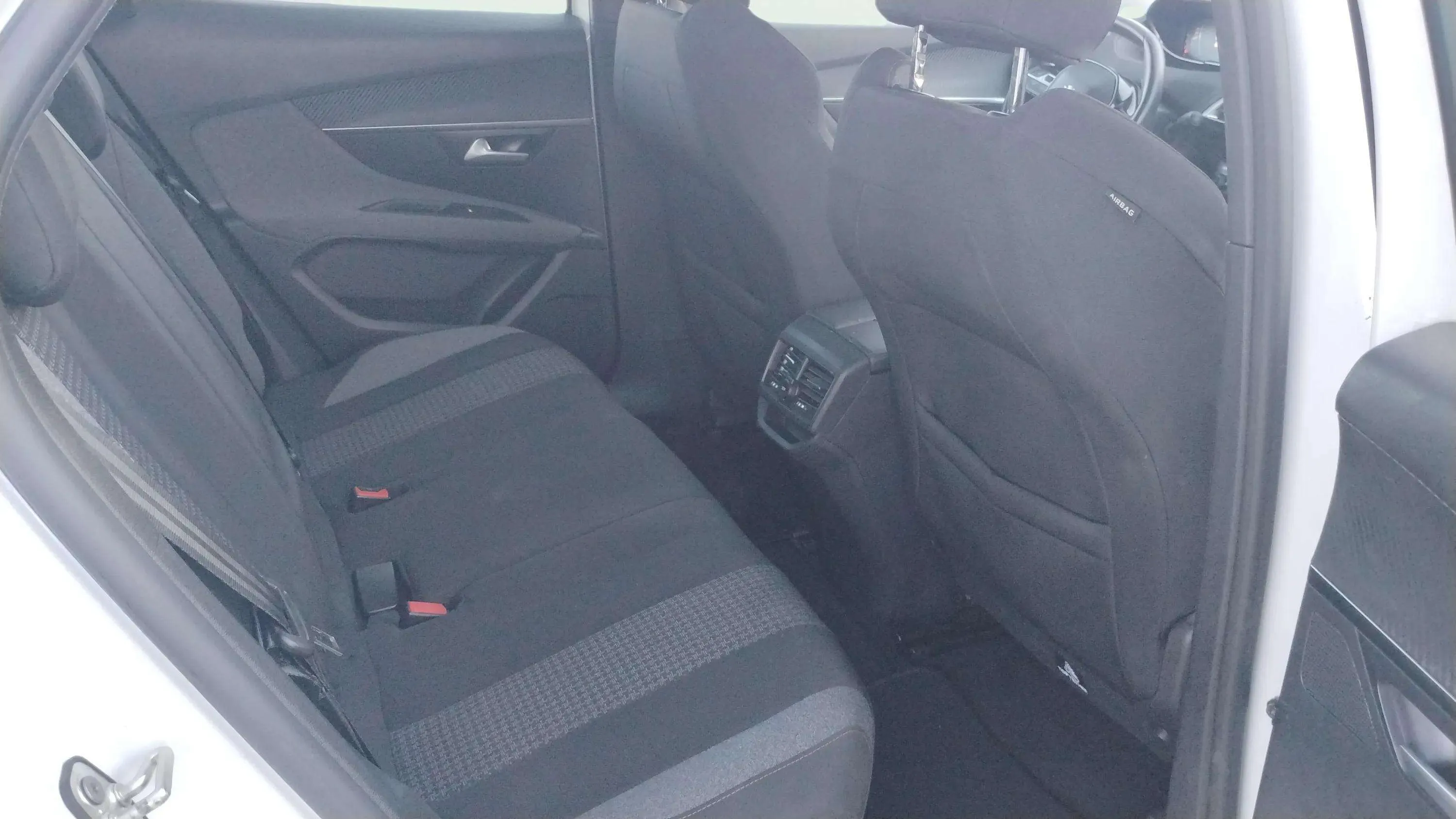 Peugeot 3008 1.5 BlueHDi Active Pack - foto 14
