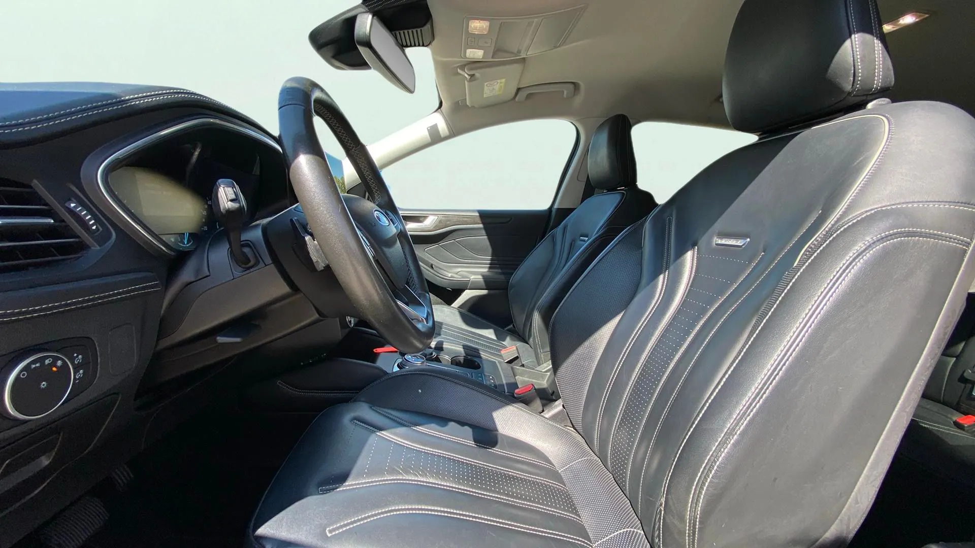 Ford Focus 1.0 EcoBoost Vignale Sportb. - foto 16