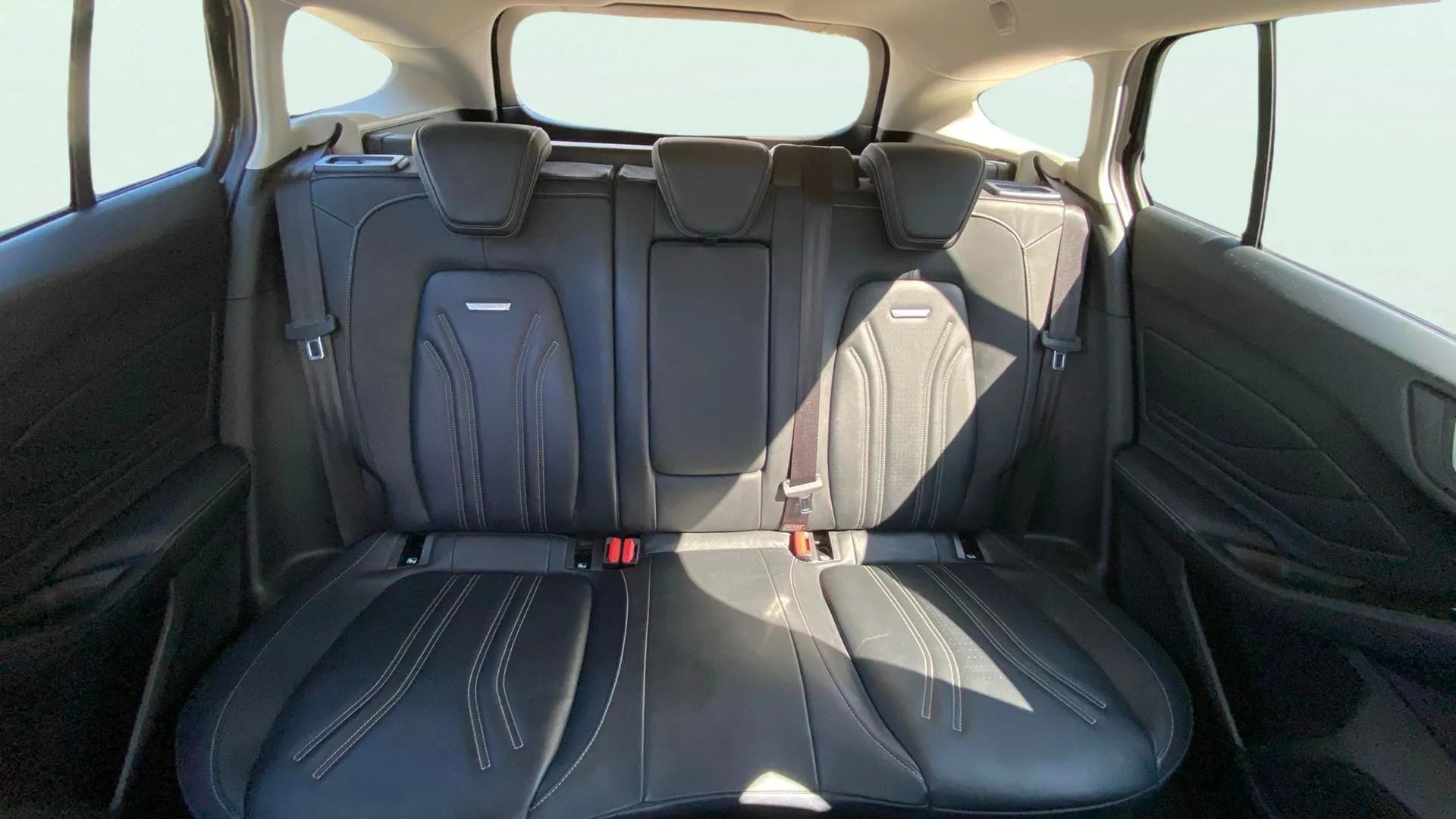 Ford Focus 1.0 EcoBoost Vignale Sportb. - foto 20
